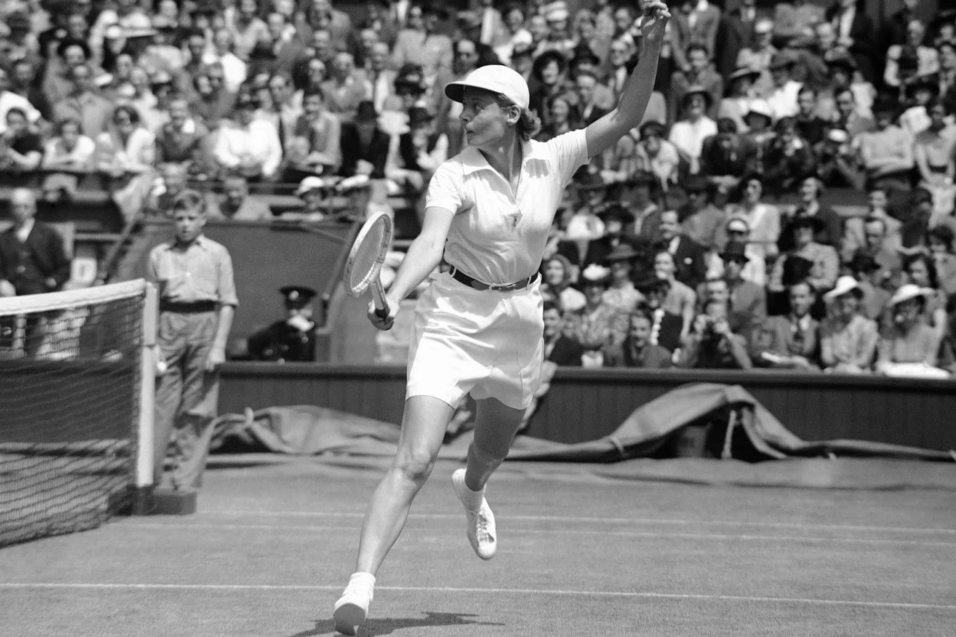 american-tennis-player-alice-marble-1939-wimbledon-i2bvdy7kyfves20h.jpg