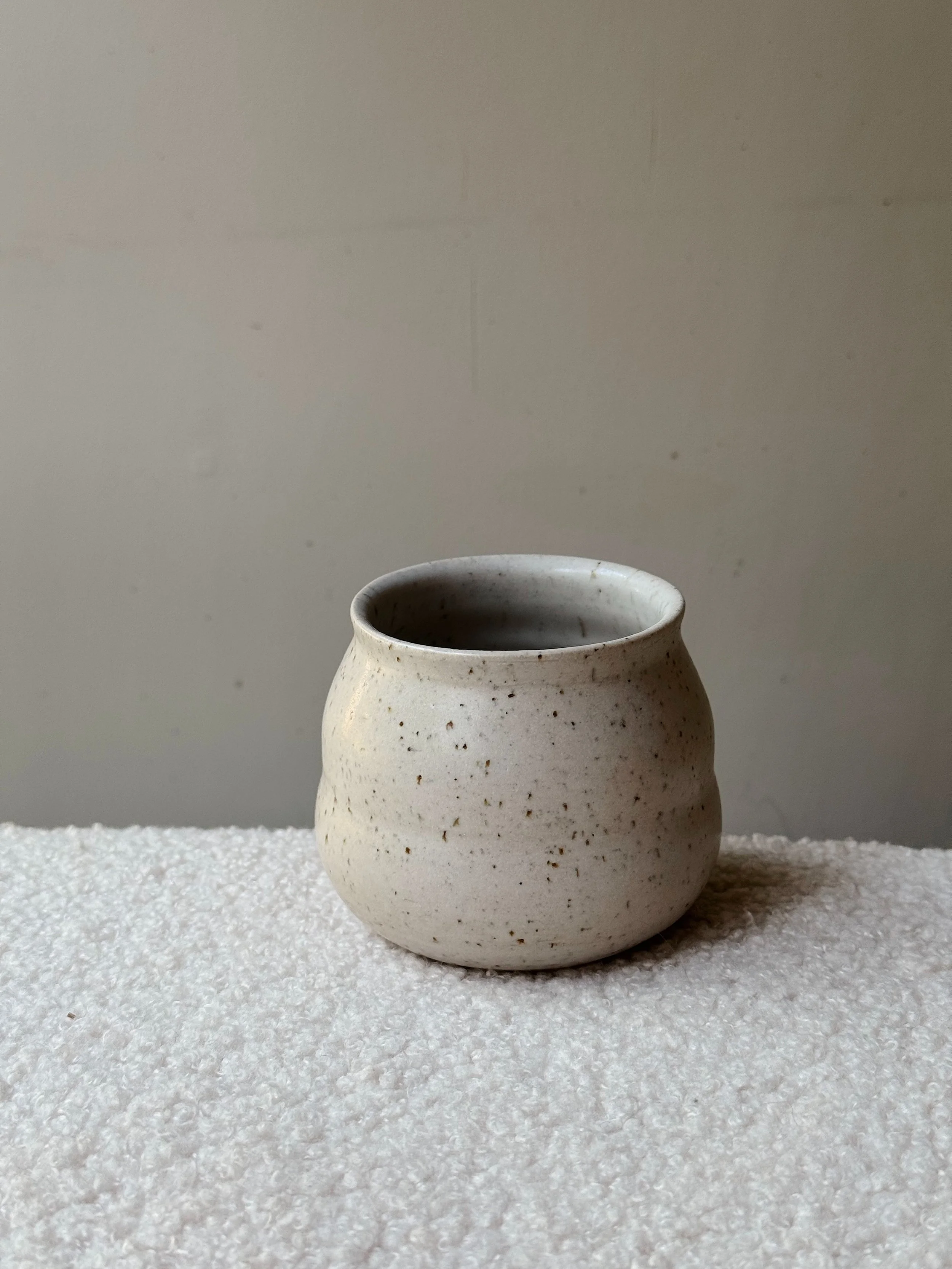 Handleless Curve Mug - The Taller One