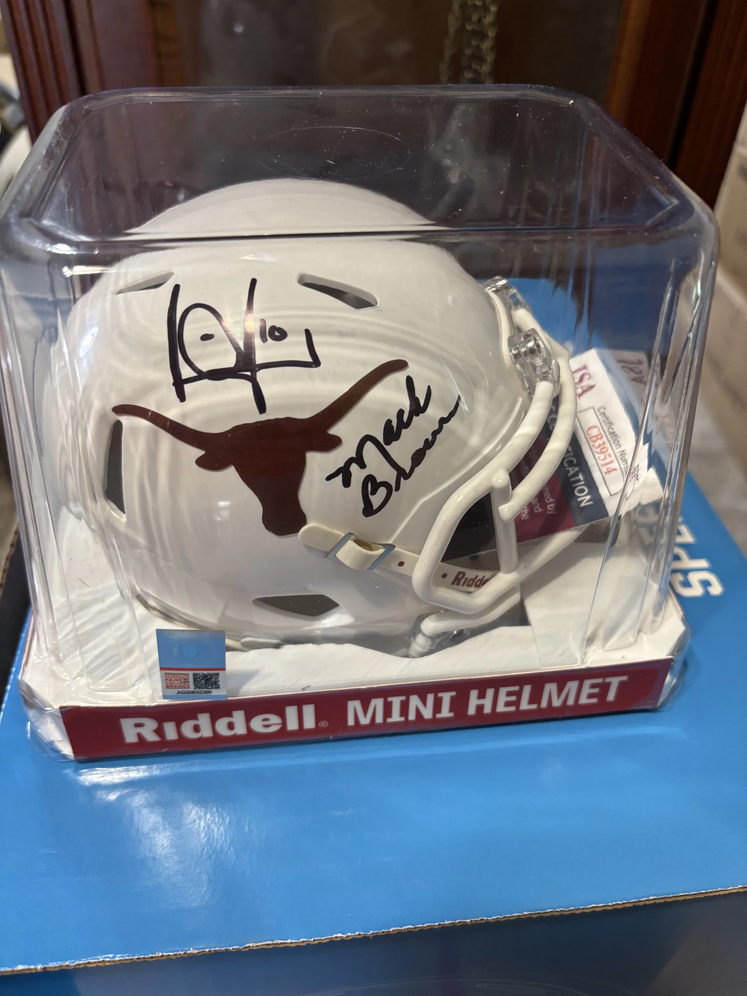 VY/Brown signed Mini Helmet