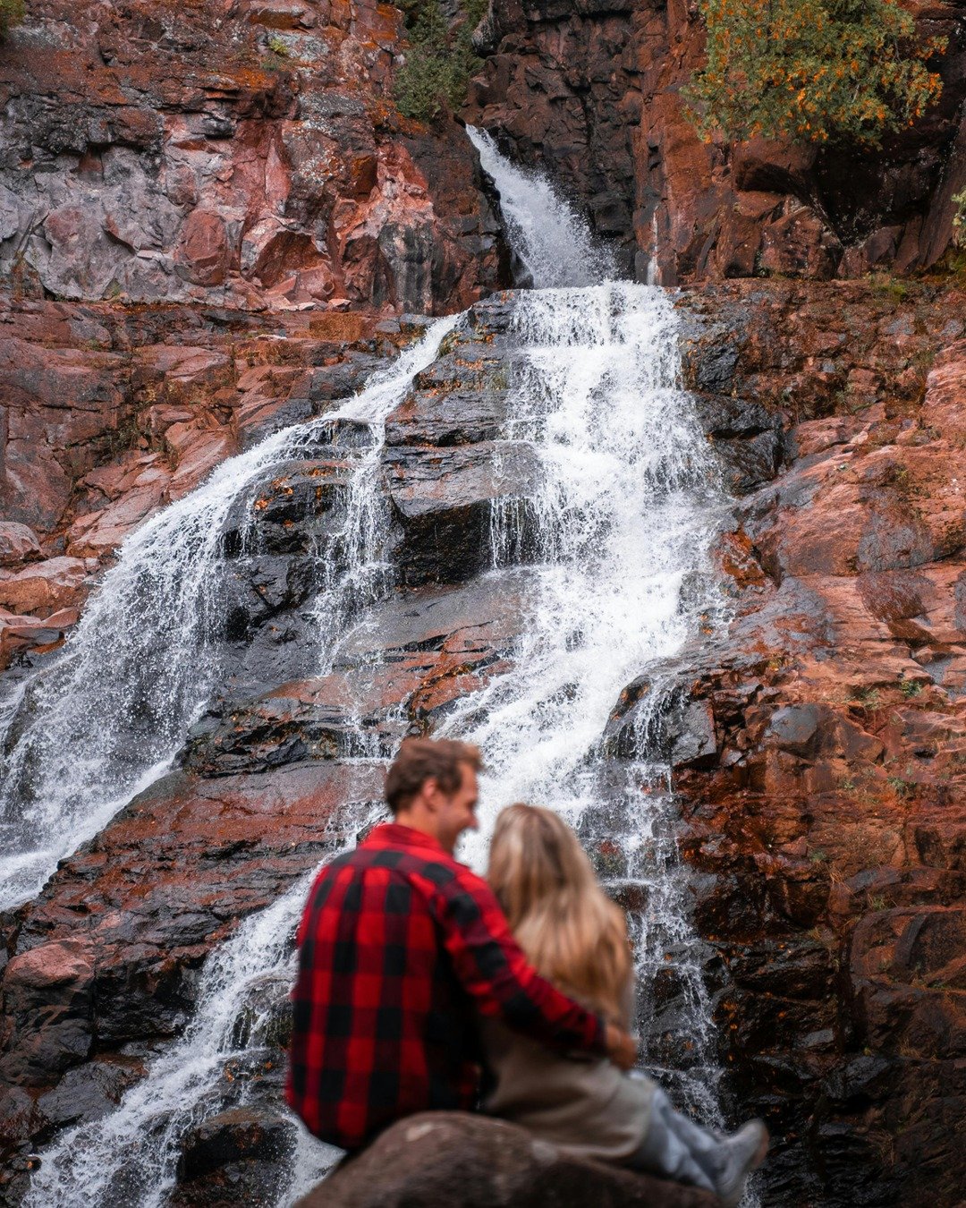 Ready to lace up your boots and explore Minnesota&rsquo;s fall colors? 🍂🏞️

Here are a few of our favorite trails worth the trek:

✨ Fifth Falls &amp; Superior Hiking Trail Loop &mdash; Gooseberry Falls State Park (Two Harbors)
🌲 Minnehaha Creek T