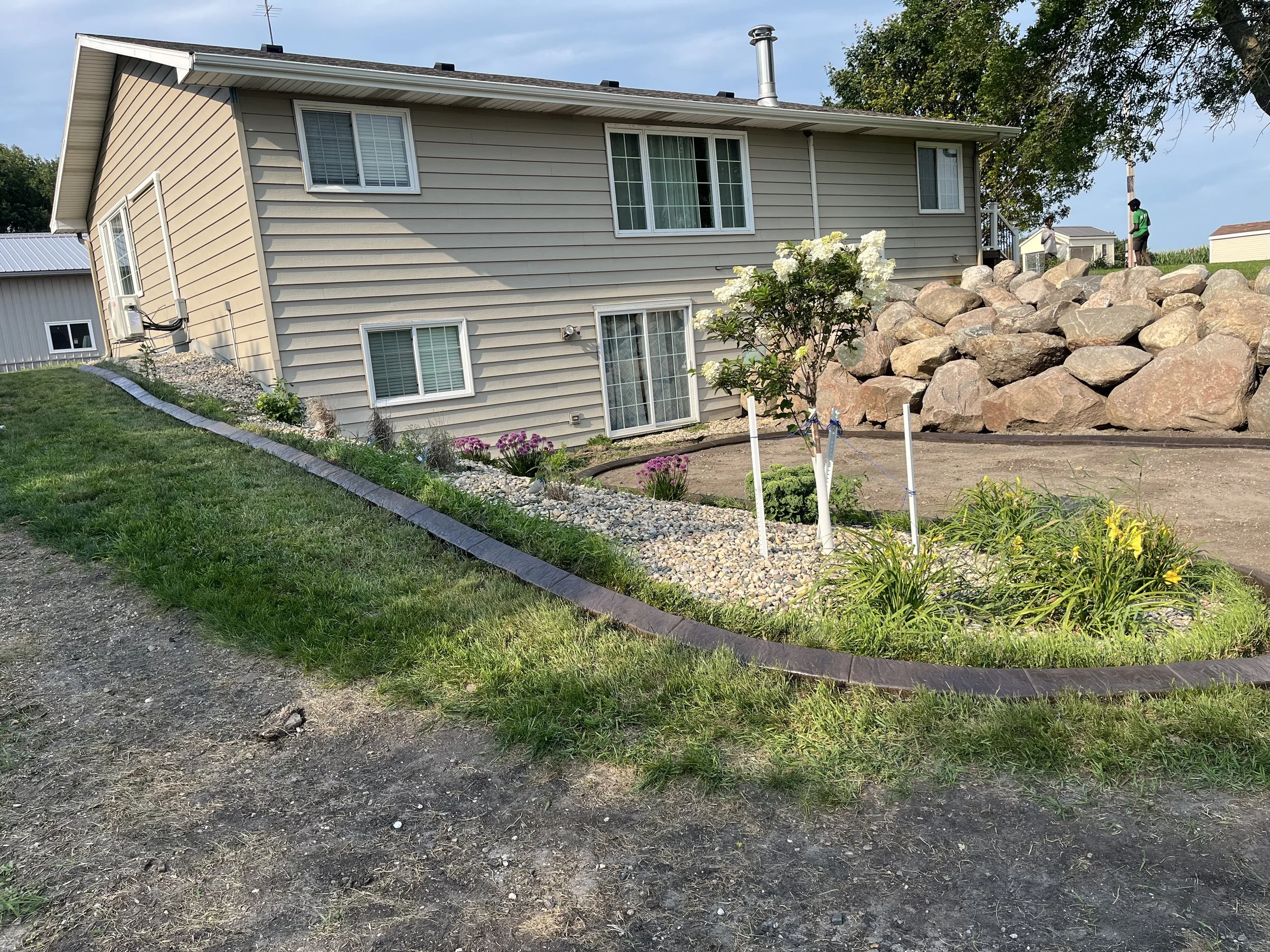 Custom Concrete Landscape Border