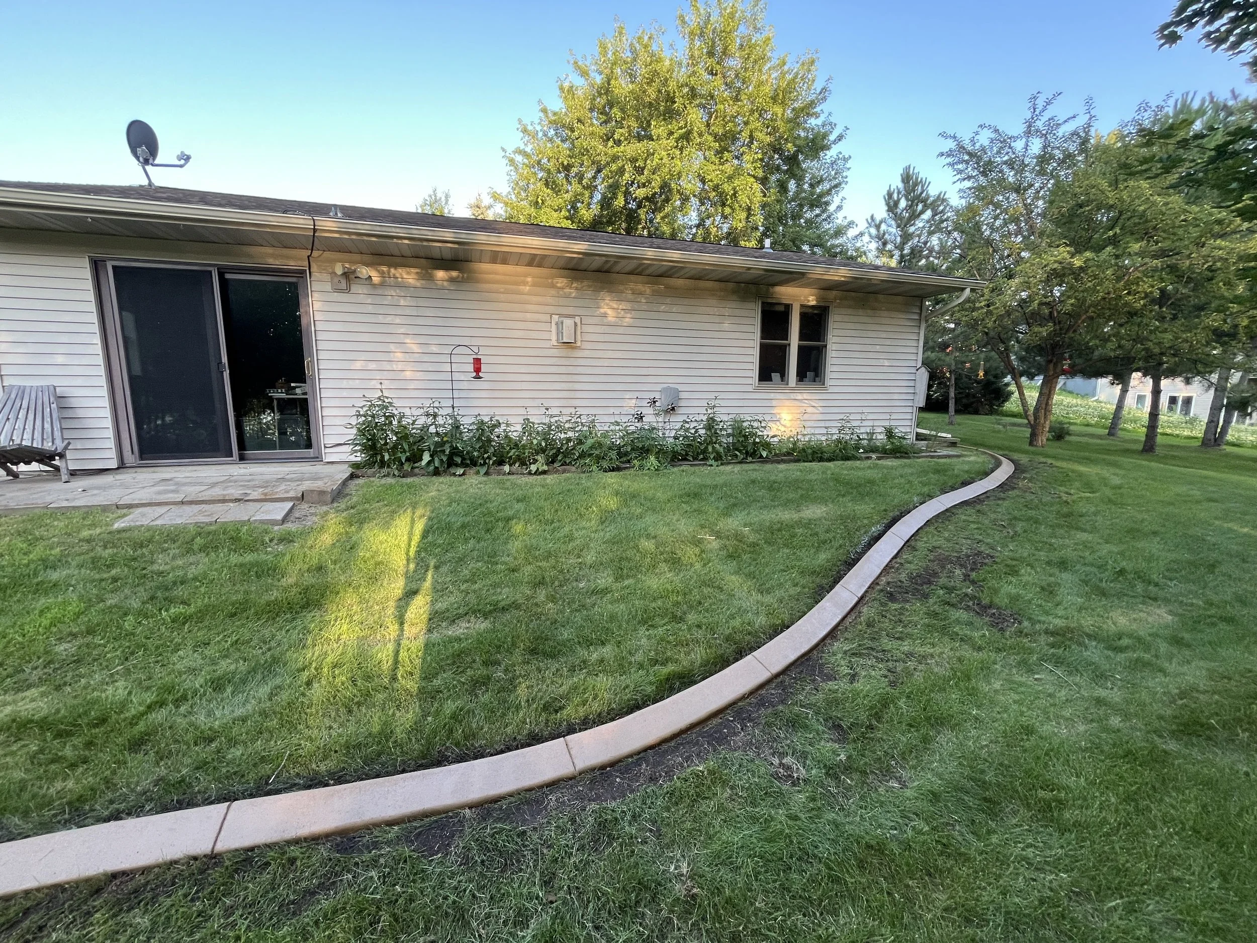 Custom Concrete Landscape Edging