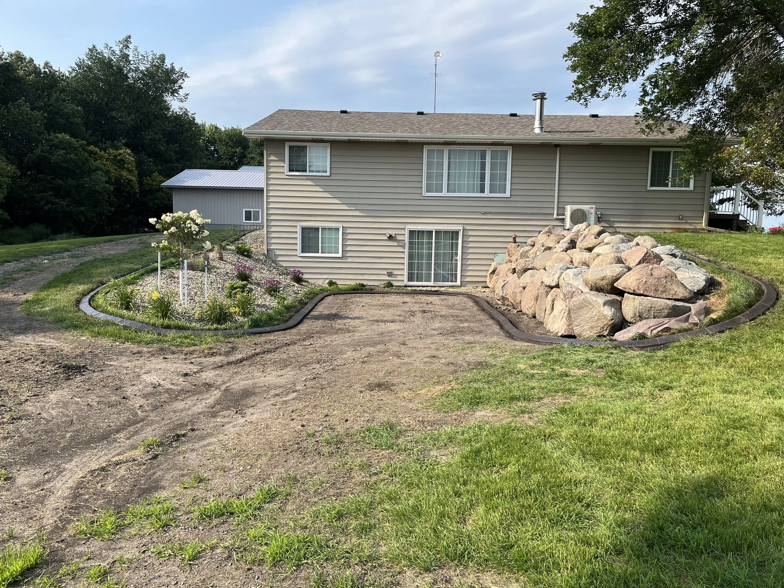 Continuous Concrete Landscape Edging