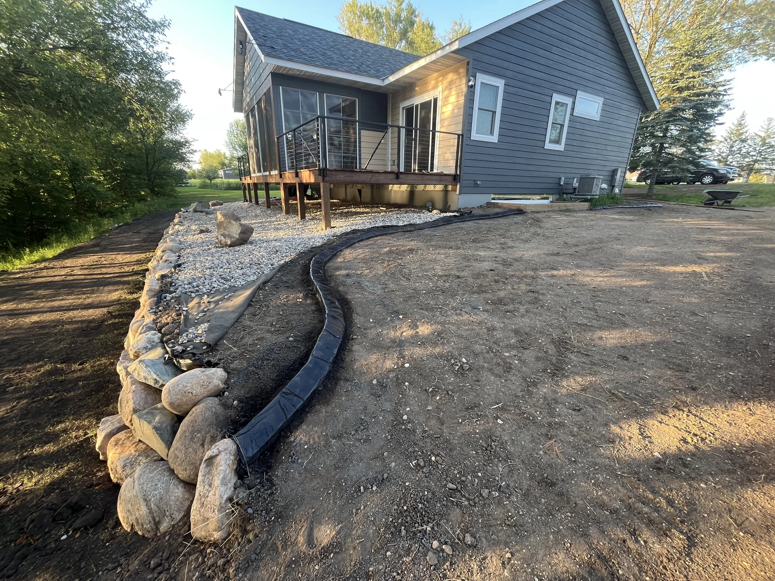 Lakes Area Custom Concrete Landscape Curbing Installed