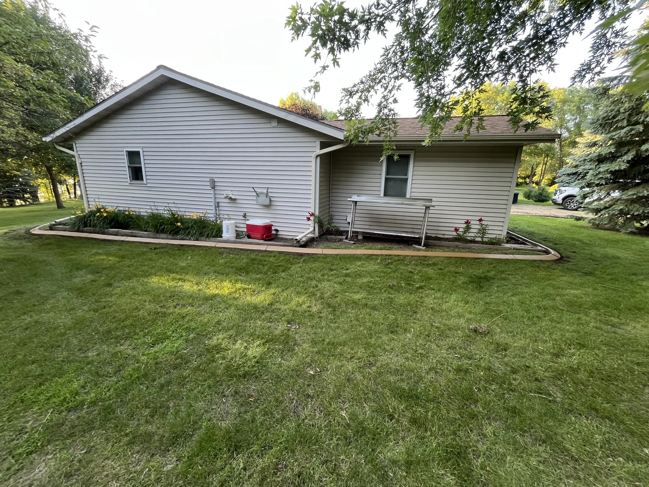 Custom Landscape Concrete Border