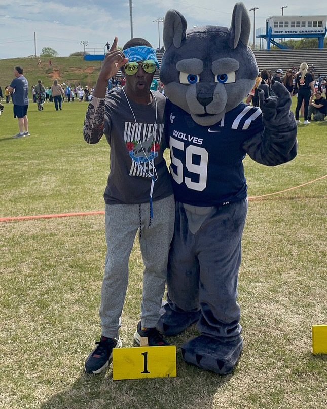Liberty Creek High School students had a blast competing at Special Olympics yesterday!! ❤️🐺💙 We are so proud of all the athletes! 🏆

@libertycreekcdc #icanproject @specialolympicstn @specialolympics #specialolympics