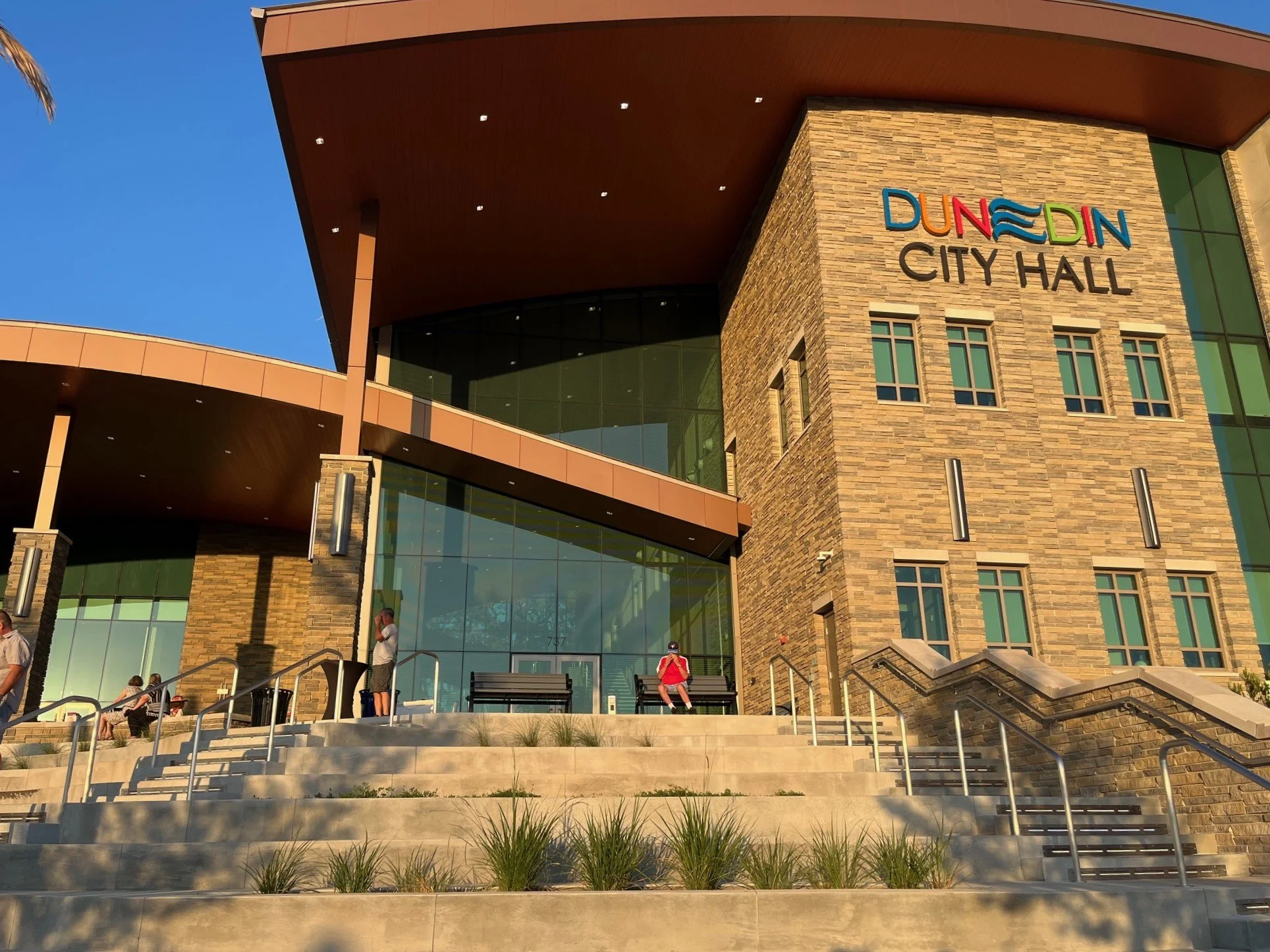 DunedinCityHall.jpg