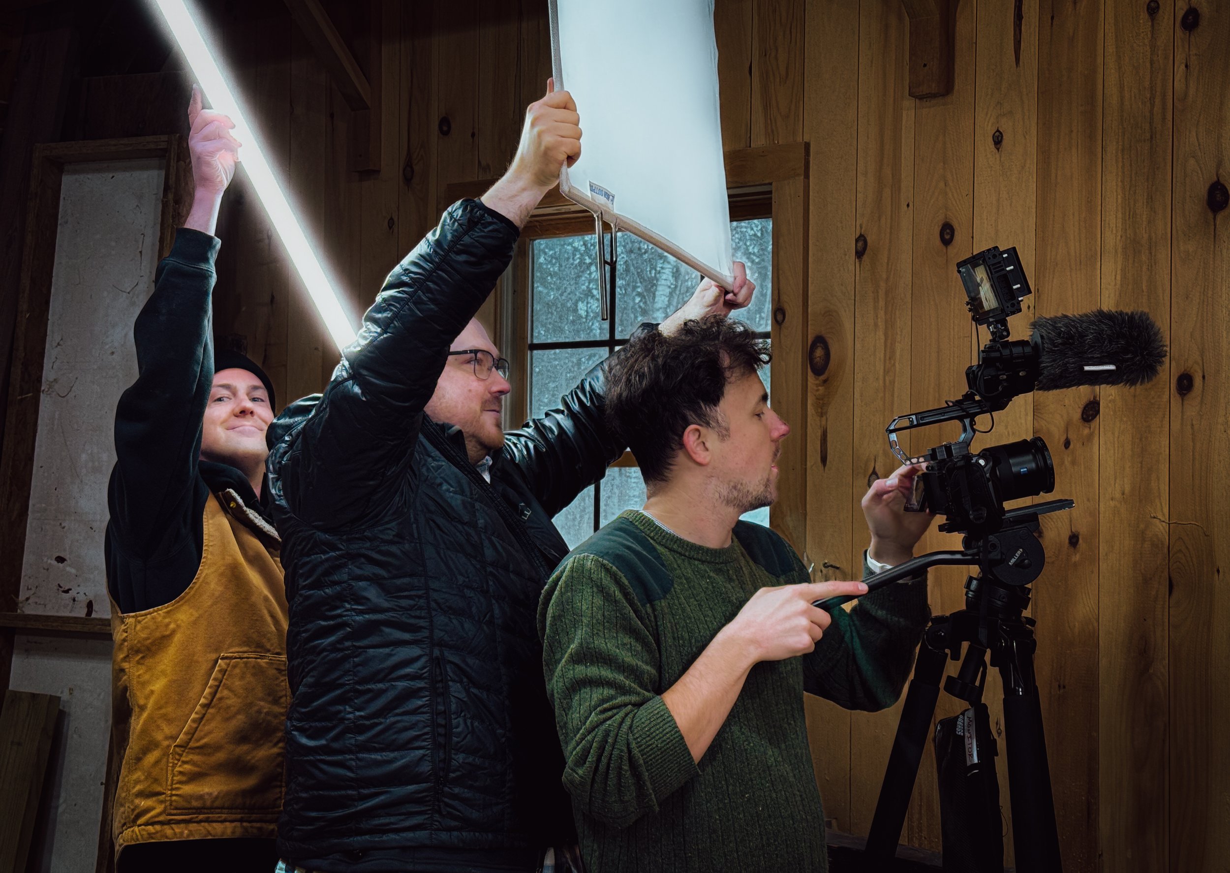 black-dog-timberworks-crew-work-bts.jpg