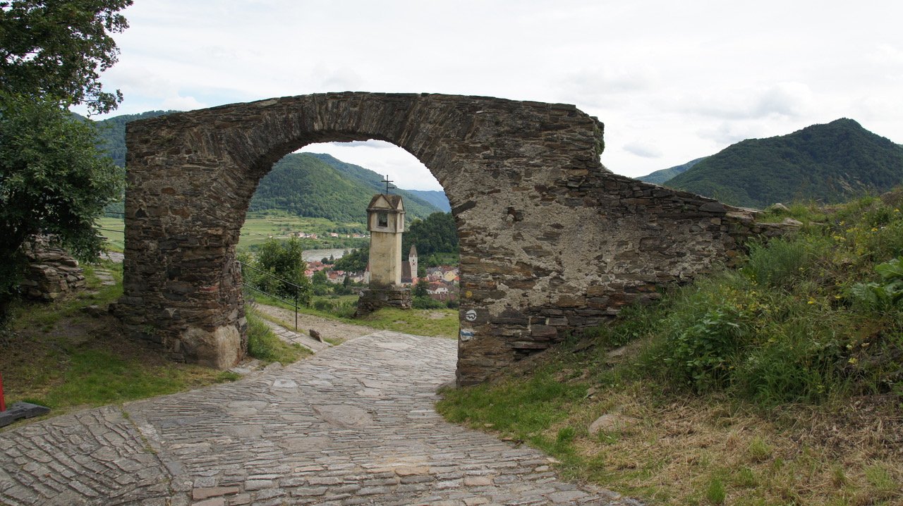 3_Rotes Tor.jpeg