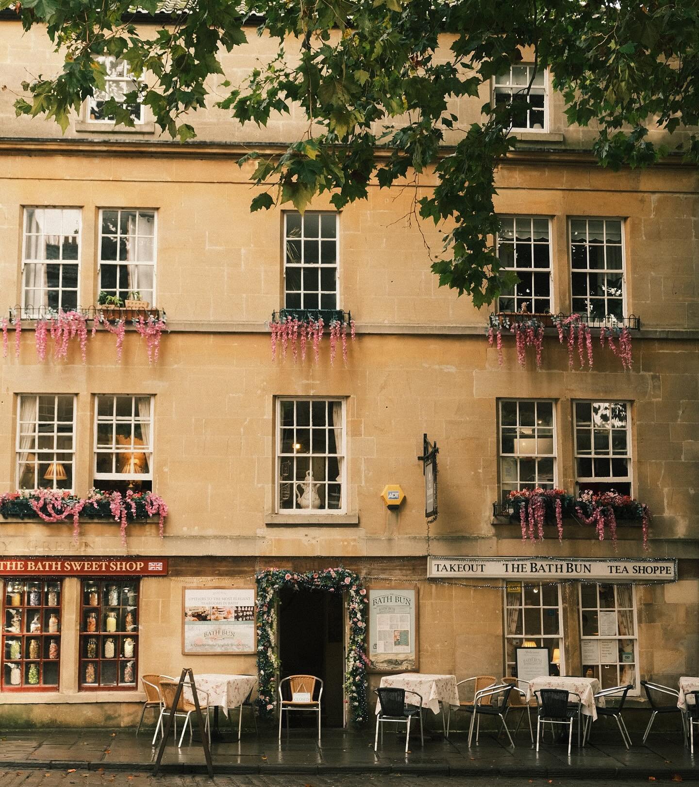 such a charming town 🤎