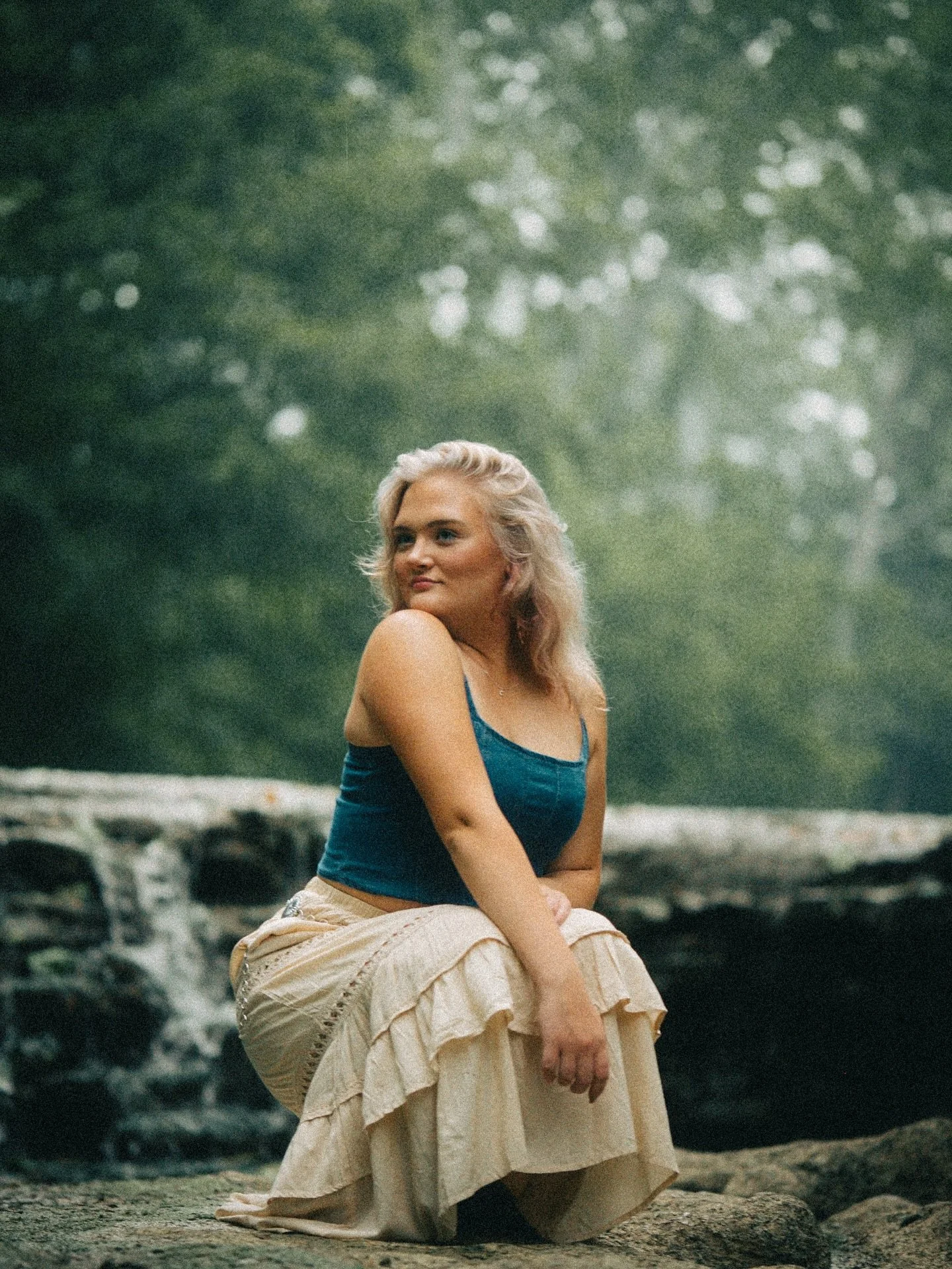still dreaming of these photos 
📸: @thelowlyco 
&bull;
&bull;
#country #cowgirl #westernphotos #photoinspo #photo #photography #ohio #kentucky #ohiomodel #model #explorepage #fyp #foryoupage #trending #viral