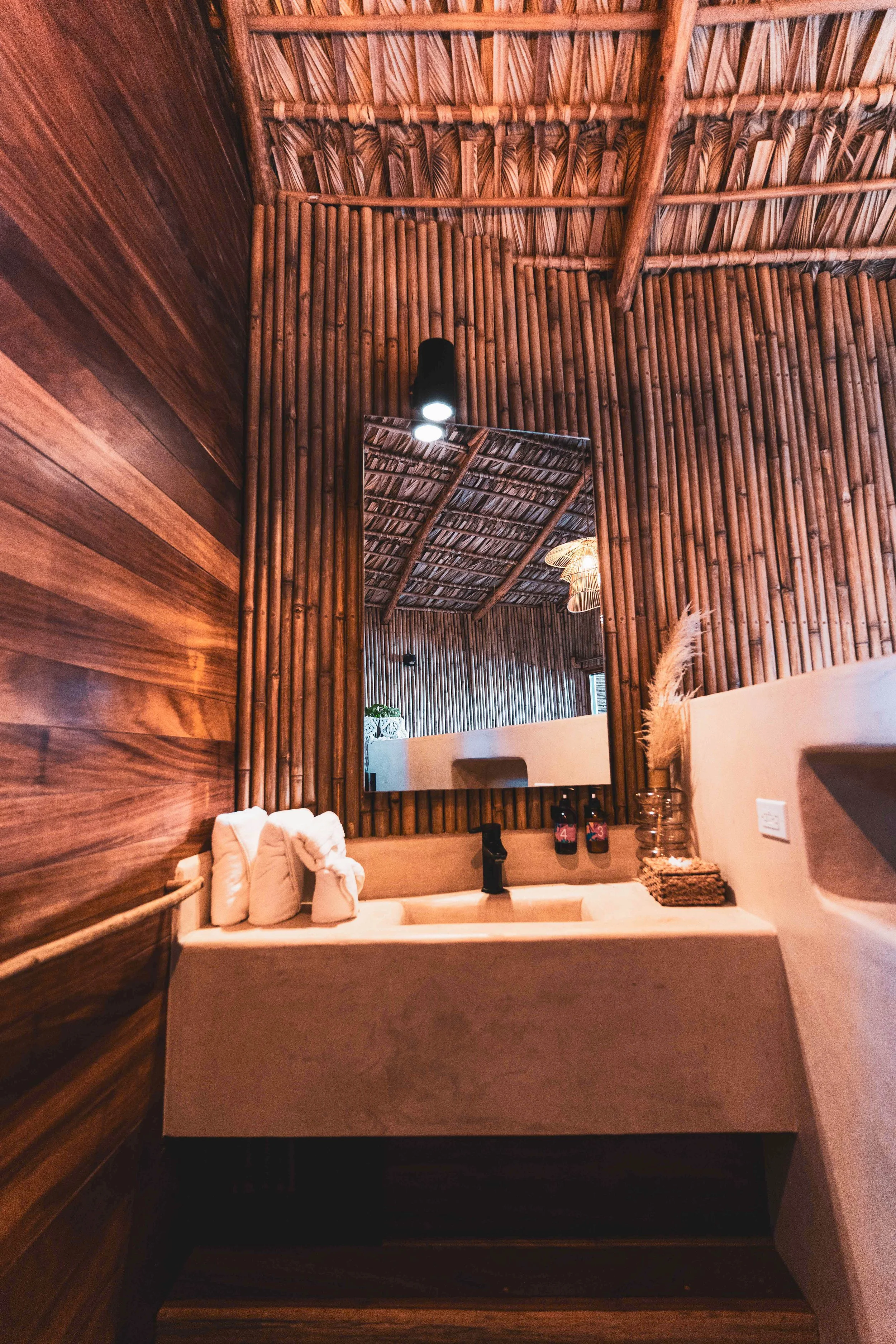 Copy of Copy of Copy of DSC09023-TreeHouse-Bathroom.jpg