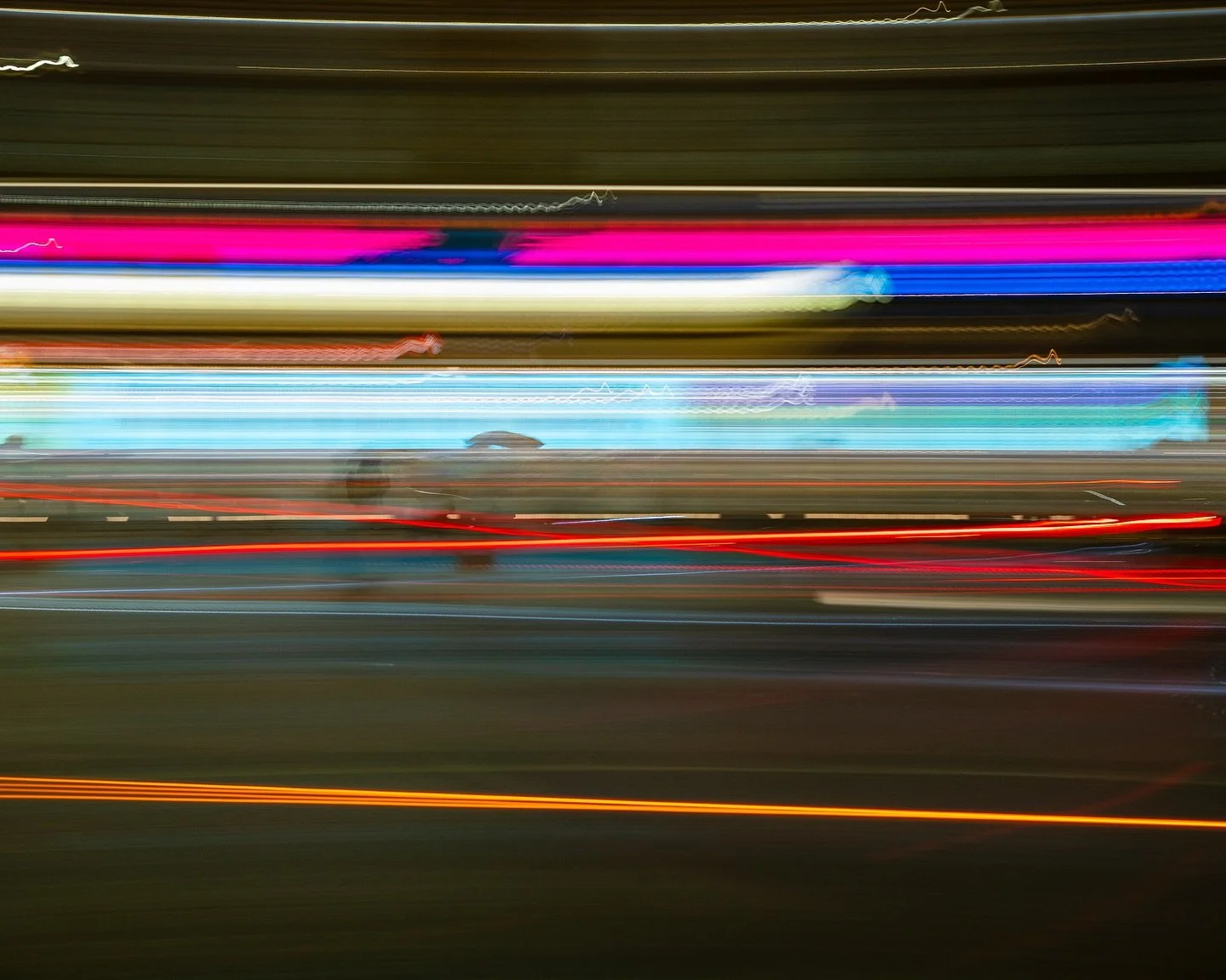Transit
12012026
-
-
-
-
-
#london #cityscape #photography #light #transit #threshold #fineart #landscape #horizon