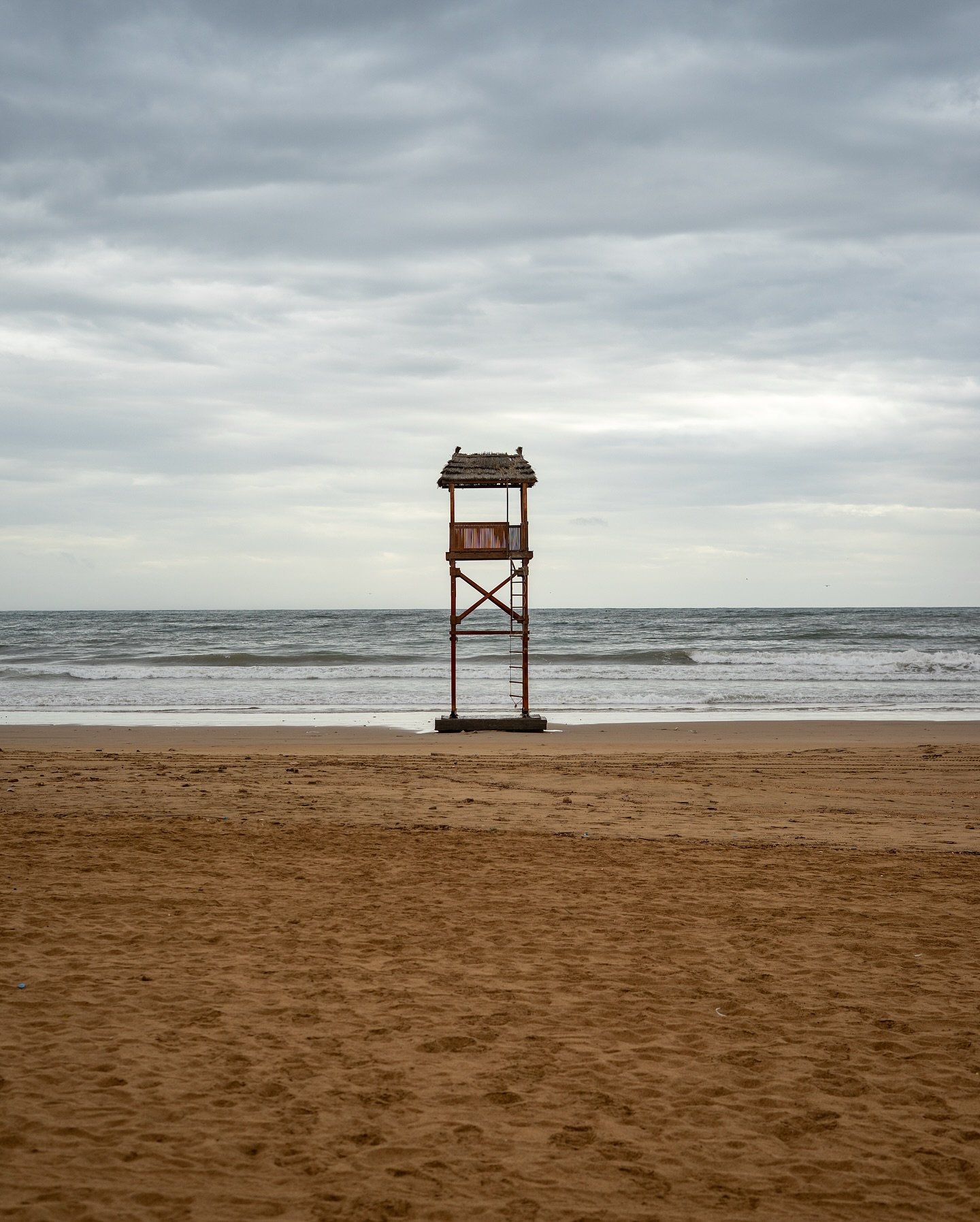 Structure, Beacon, Lookout, Waypoint, Totem, Horizon 
Agadir, Morocco 
March 2026
-
-
-
-
#horizon #beacon #orientation #relative #spacial #anchor #sculpture #installation #fineart #observation