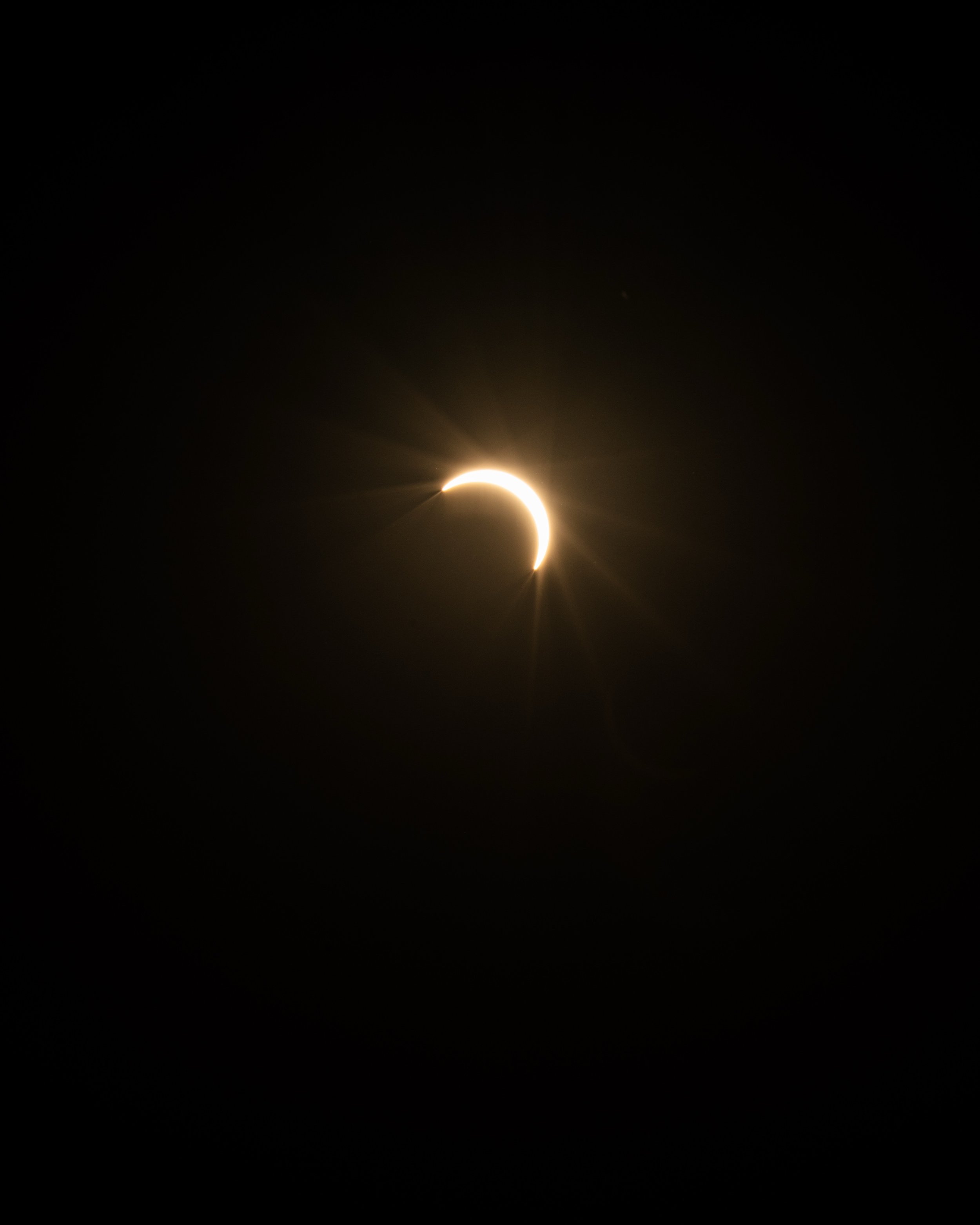 London, 12 August 2026

A heart of darkness under a pink sky
The future cancelled
The horror
The horror

#SolarEclipse #London #HeartOfDarkness #MarkFisher #TheSkyIsPink