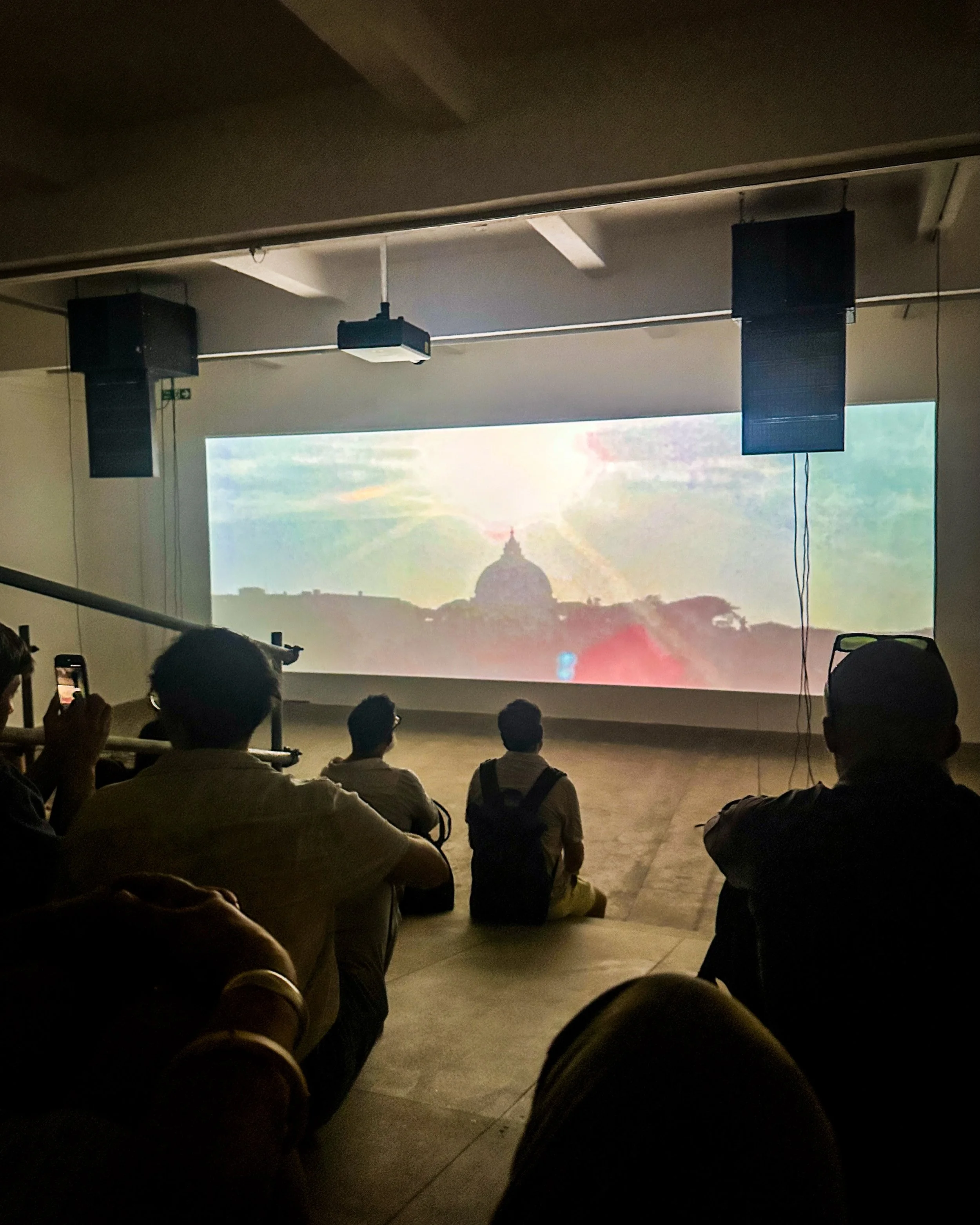 Absolutely exceptional.

Jasper Marsalis
Chisenhale Gallery, London

@chisenhalegallery @thatboiakathatboi

#JasperMarsalis #ChisenhaleGallery #ContemporaryArt #LondonArt #InstallationArt