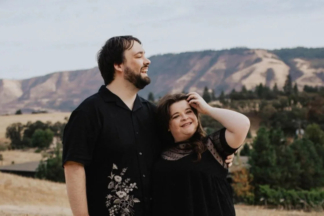 Columbia River Gorge Engagement Session  | Lyle, WA