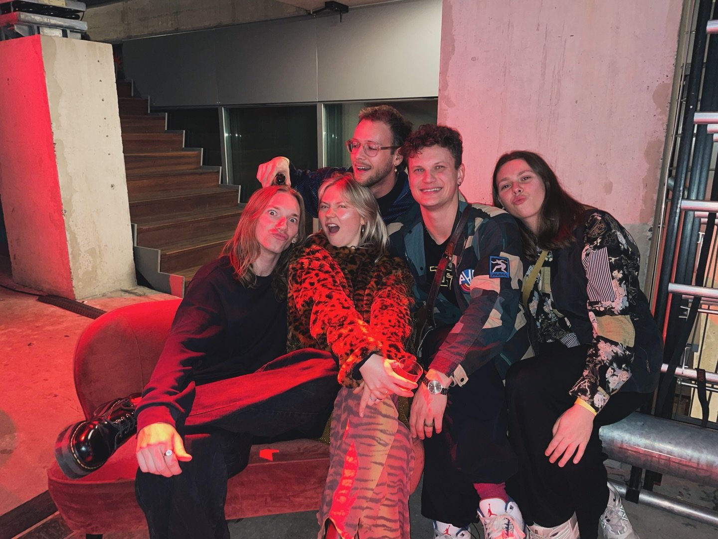 Oshi Fesssssst with the fam 🪩 so much fun!!! last dance of the year, thank you for coming and big shoutout to @oshi_community .  next up&hellip;. 👀⏳📀