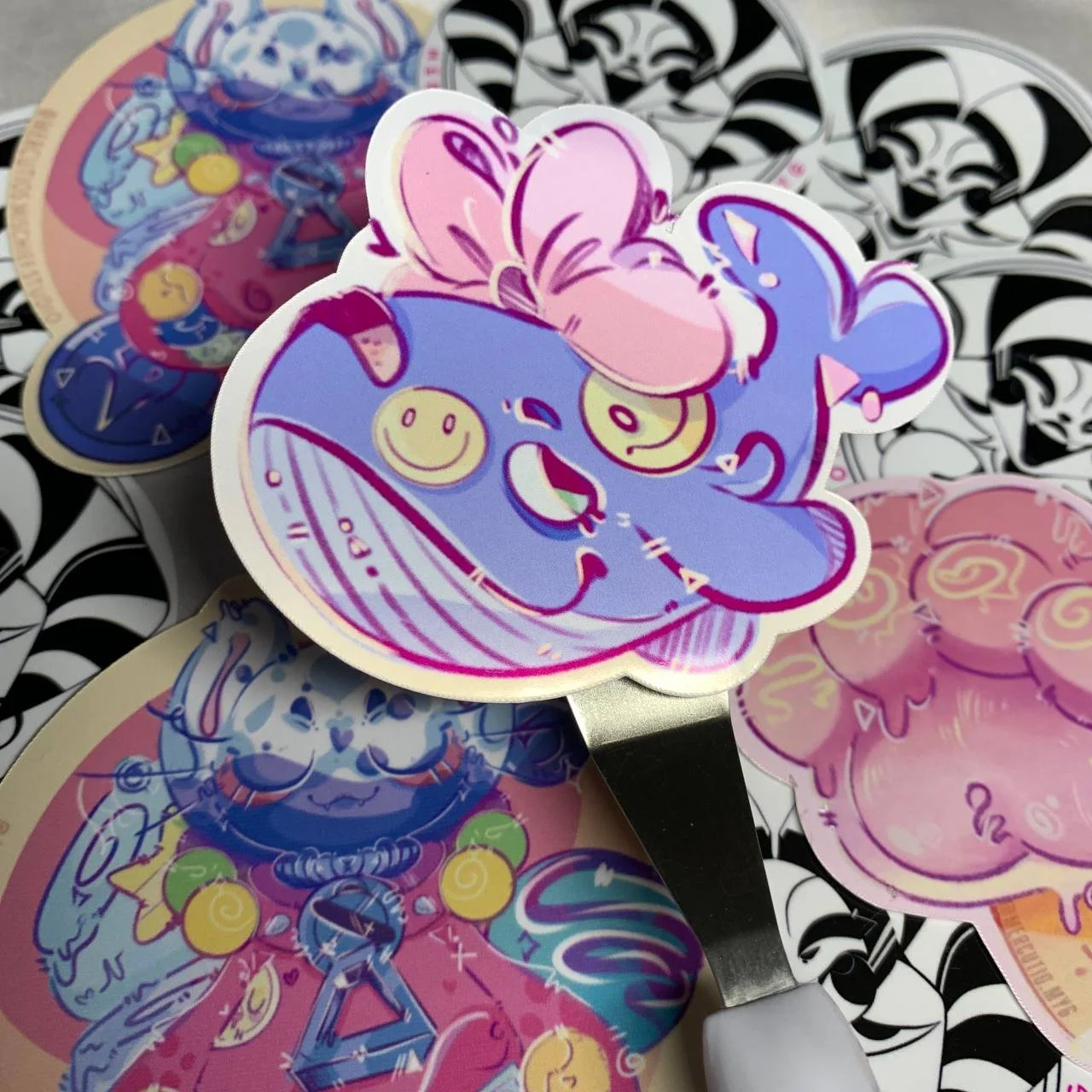 Whale-Bee | Sticker