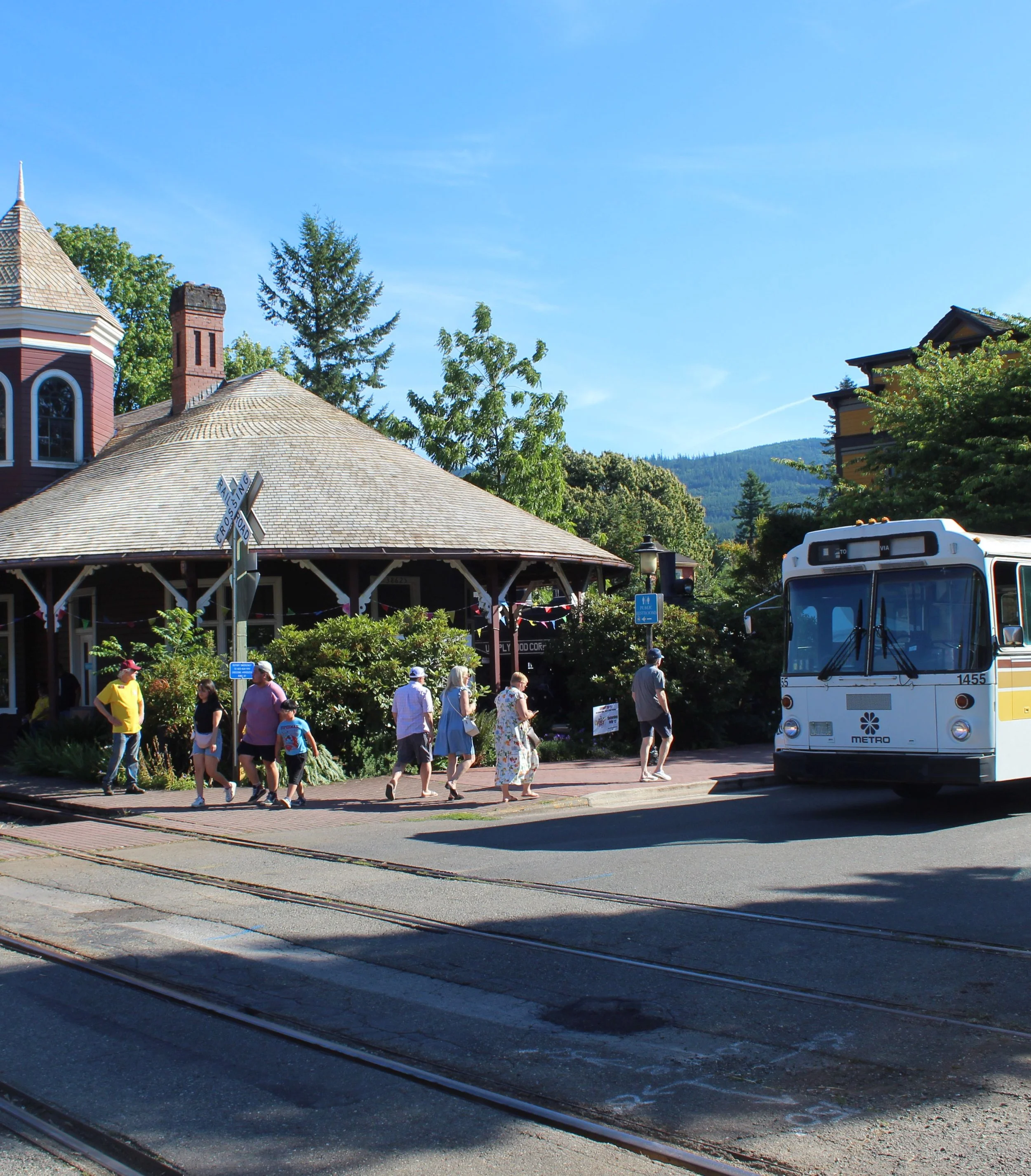 2025-Snoqualmie Days Store Cropped.jpg