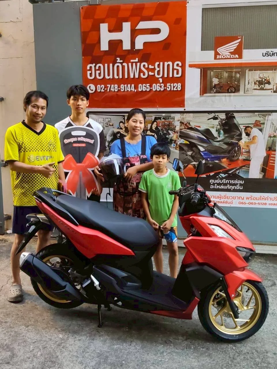 LINE_ALBUM_พีระยุทธ ธ.ค.68_260126_2.jpg