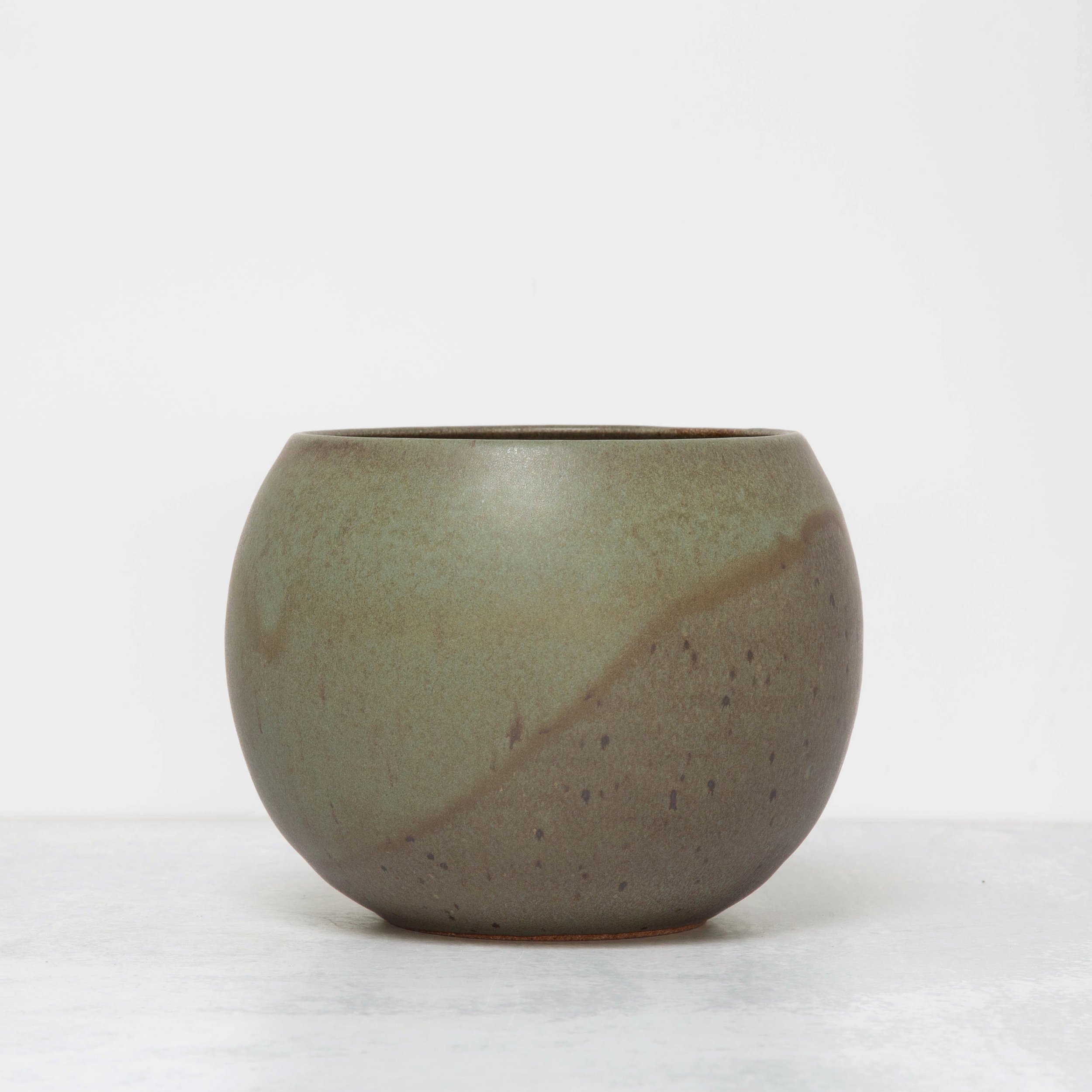 Round Vessel | Moss