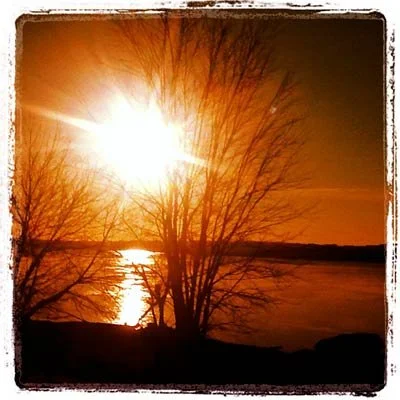 Downward Comparisons