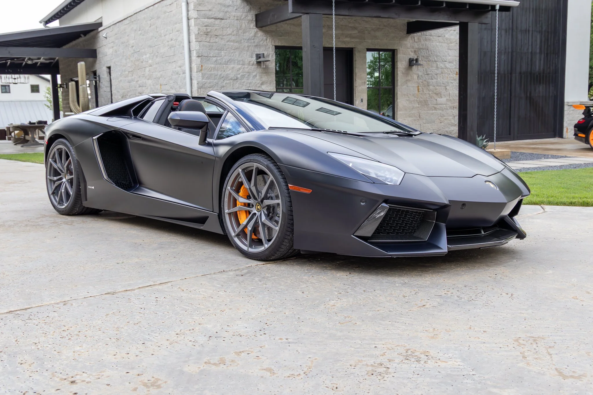 lamborghini aventador-14.jpg