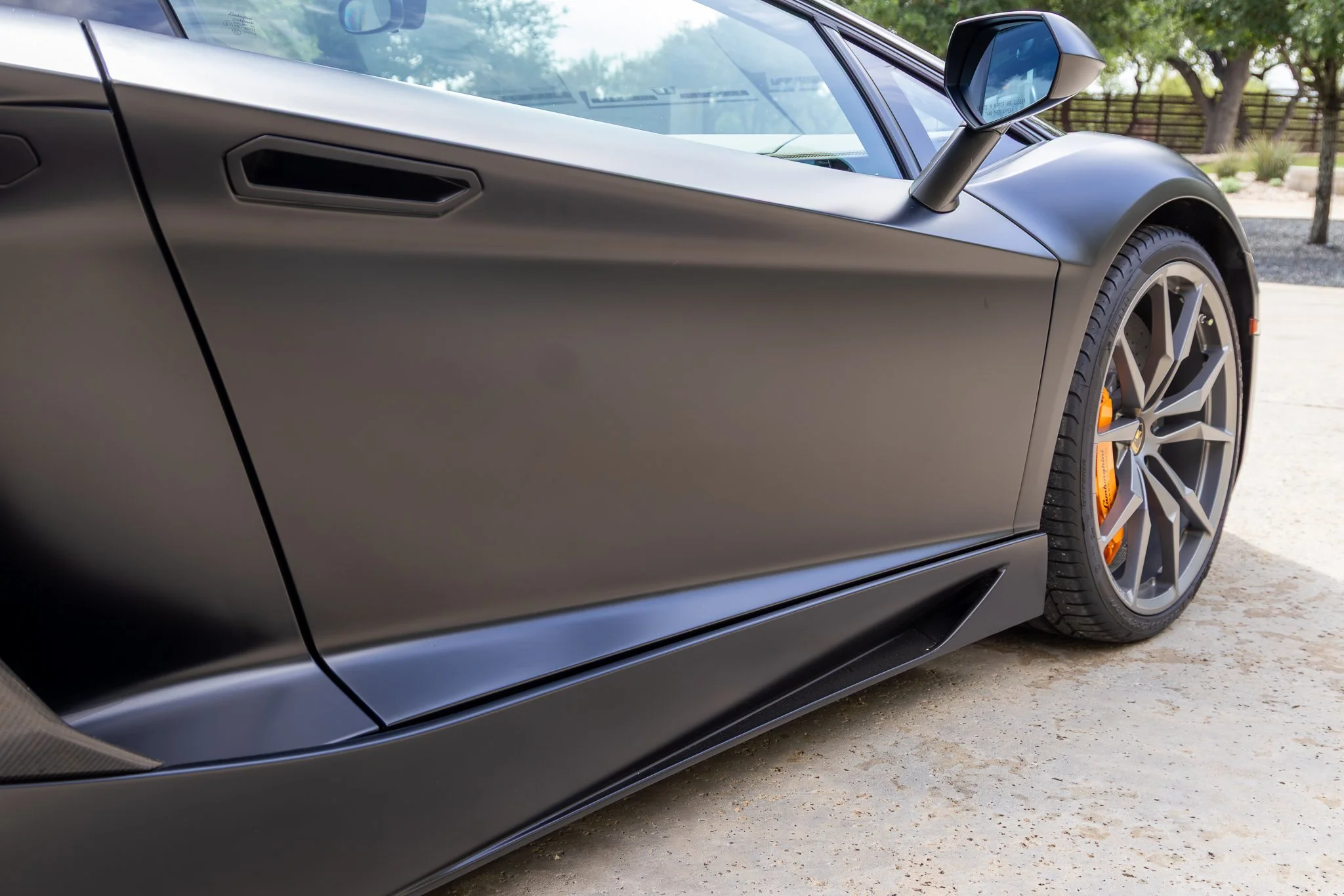 lamborghini aventador-64.jpg