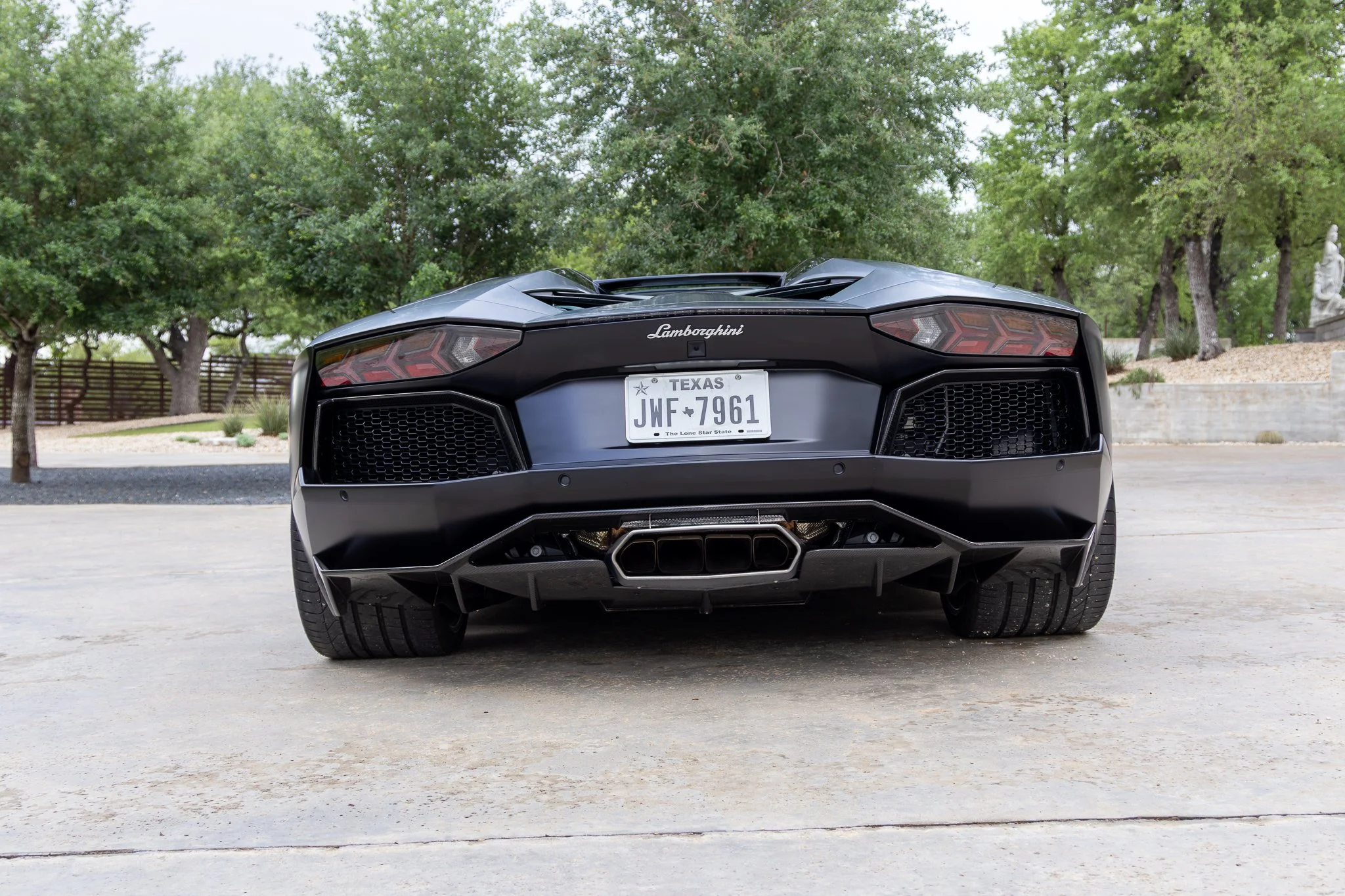 lamborghini aventador-5.jpg