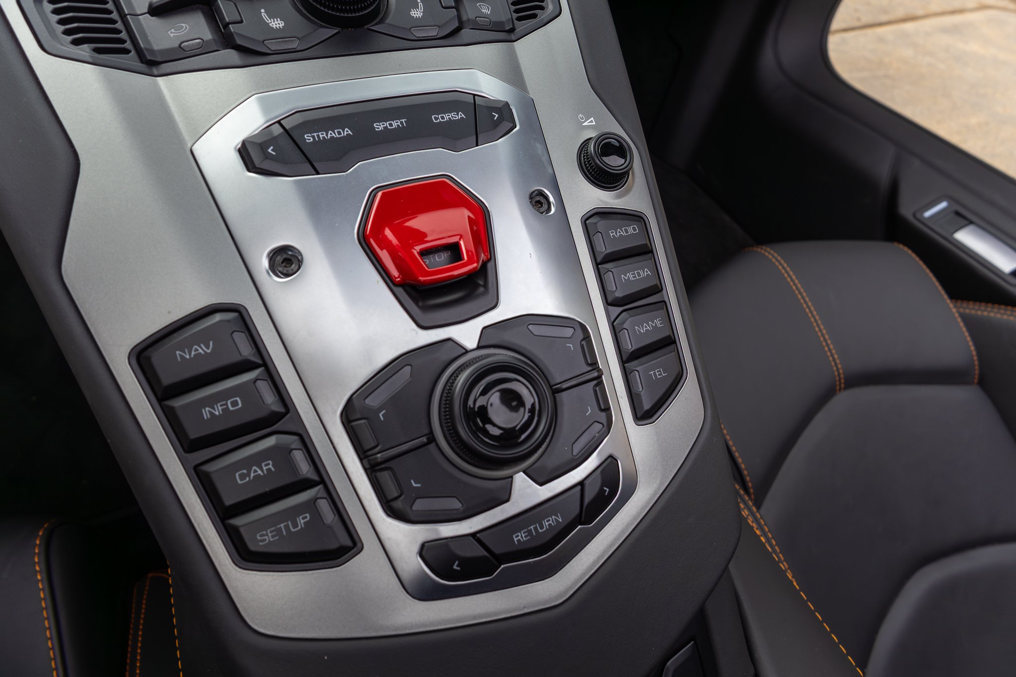lamborghini aventador-161.jpg