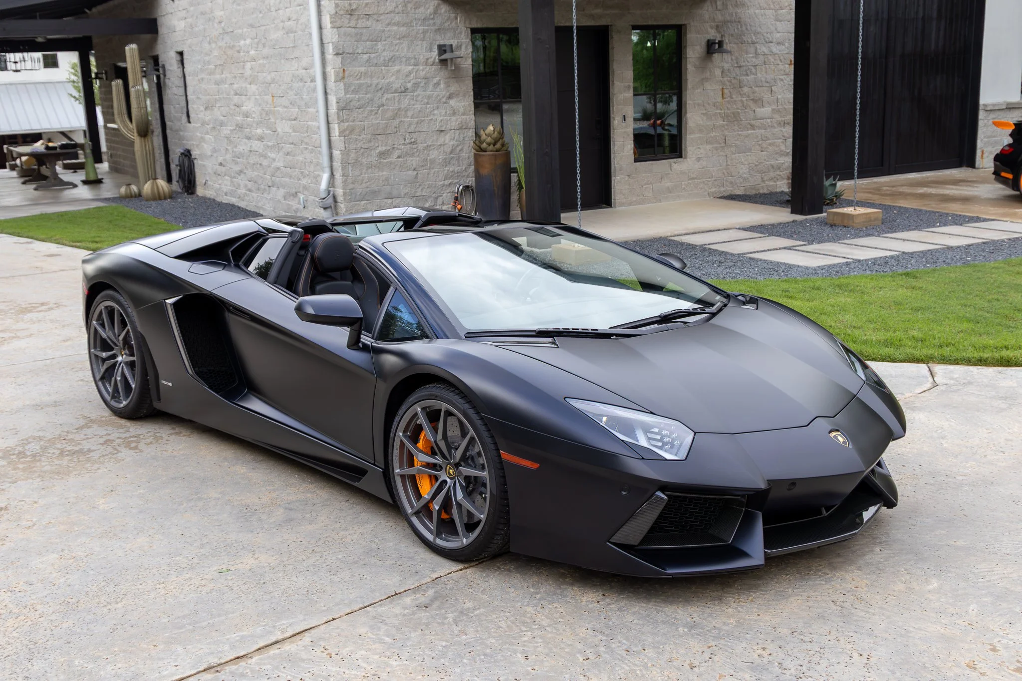 lamborghini aventador-15.jpg