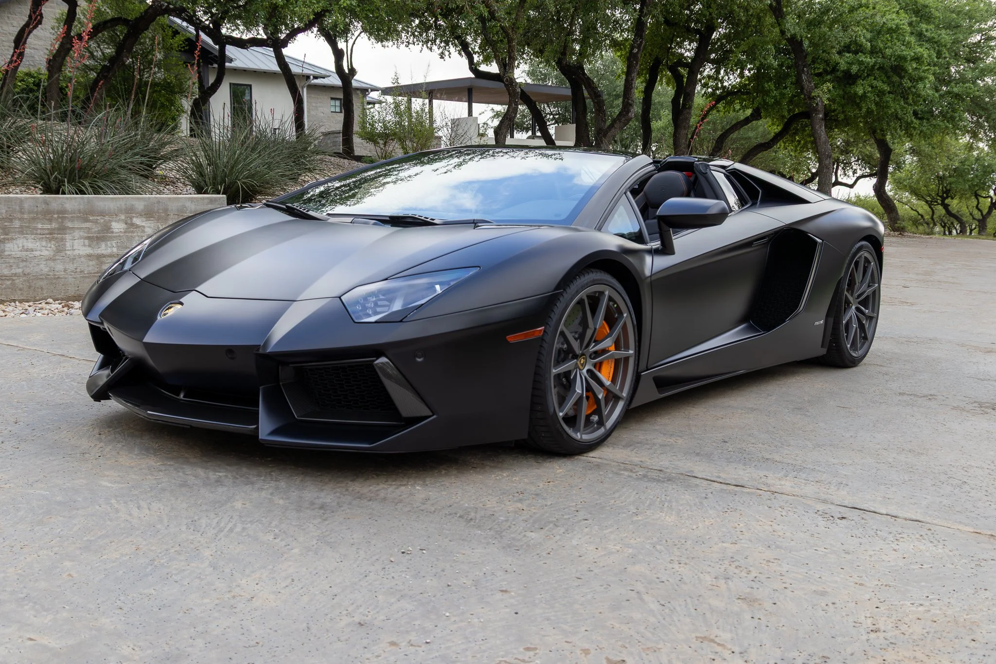 lamborghini aventador-8.jpg