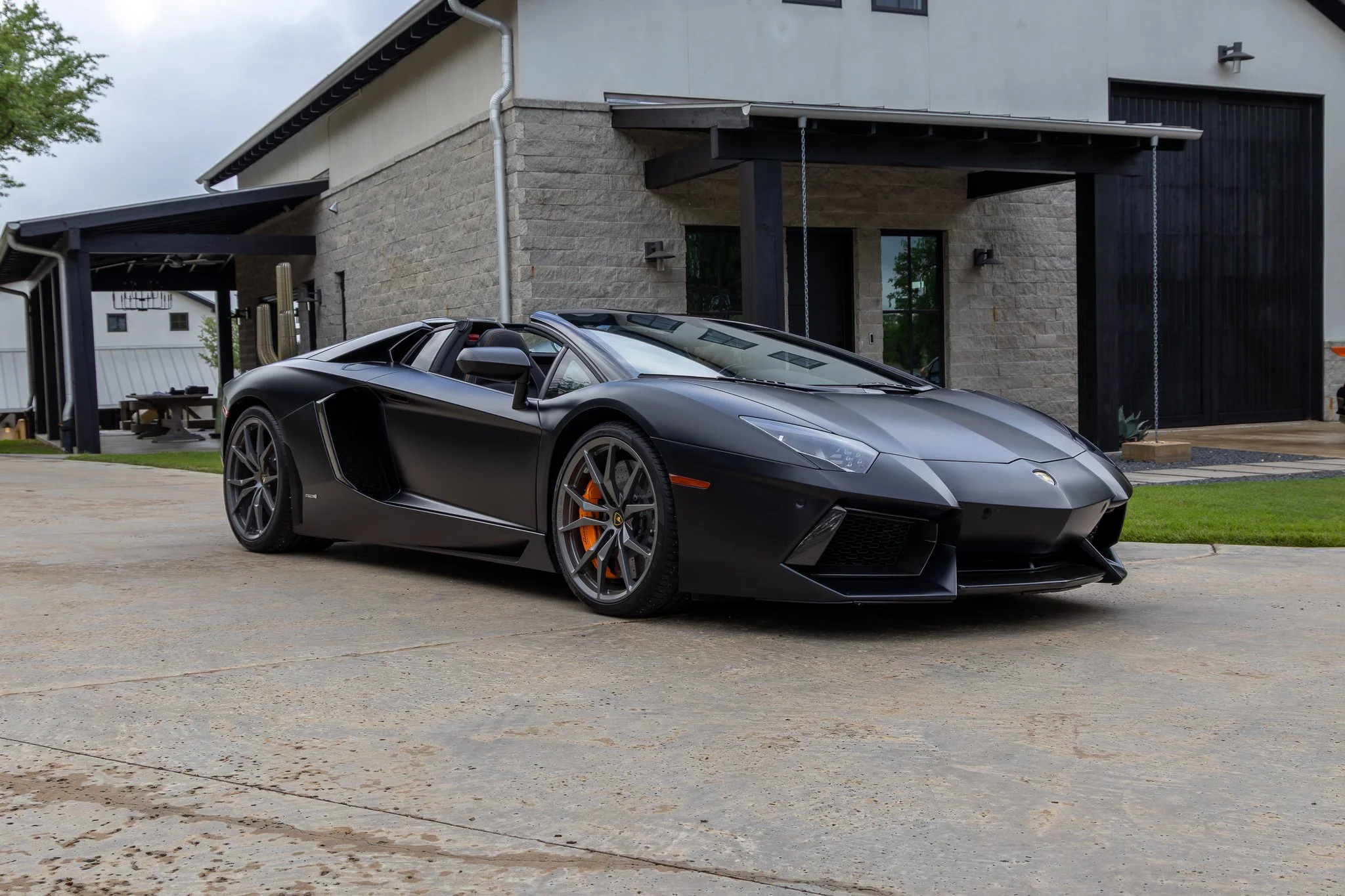 lamborghini aventador-3.jpg