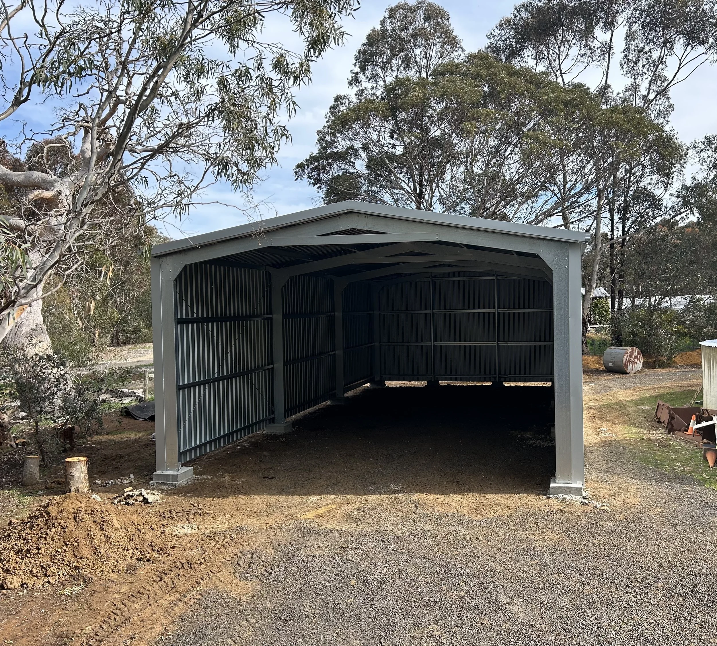 Hutton Build Machinery Shed
