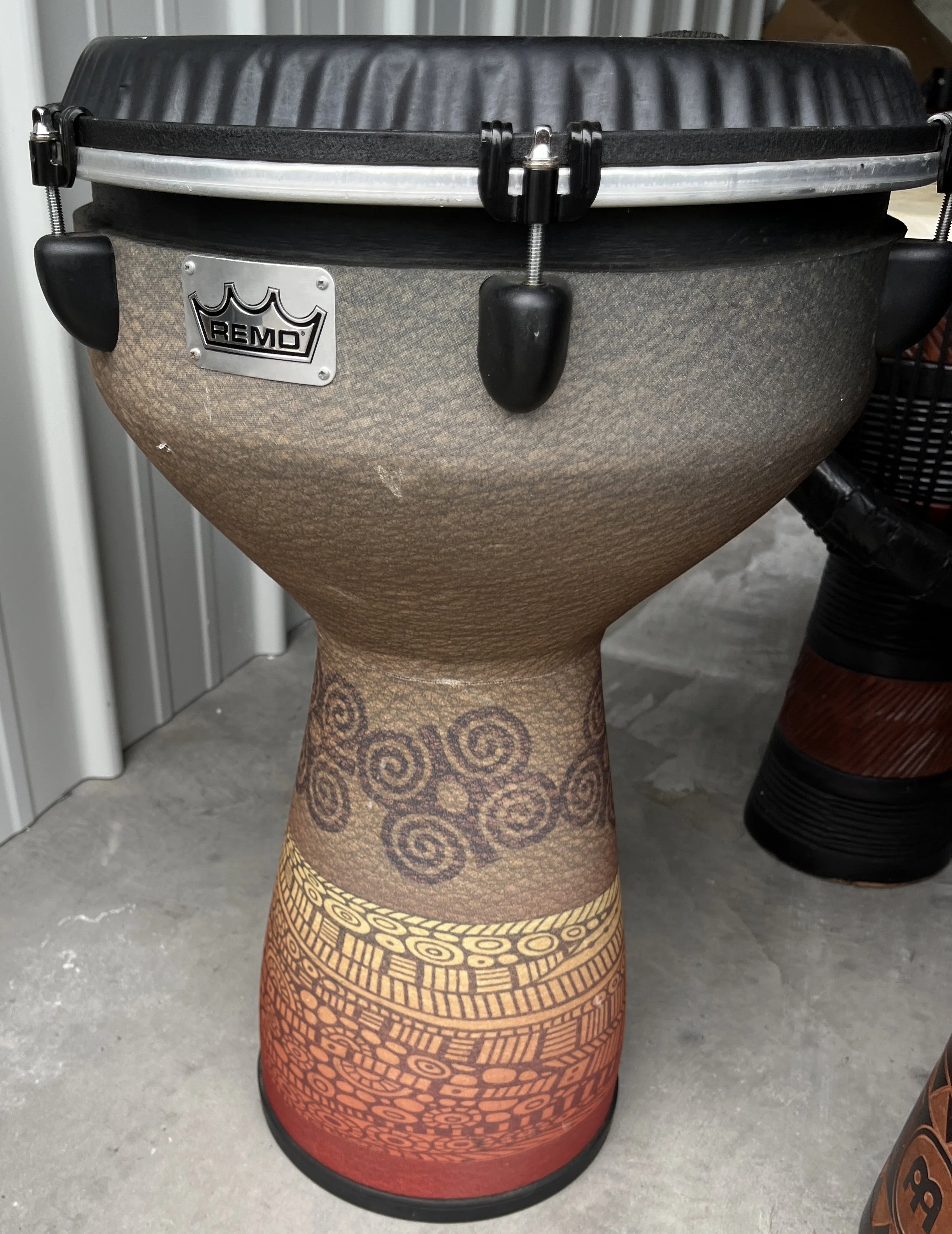 Remo Flareout 13" Djembe Desert Brown