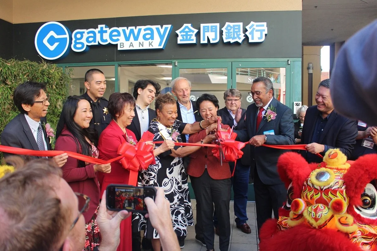 ✨Thanks for coming to the Gateway Bank grand opening and mixer!✨

Celebrating Gateway Bank&rsquo;s @gatewayfsb  re-location was very fun and we are so happy to see the local community together. Thank you to our food and drink vendors: Sakura Bistro @