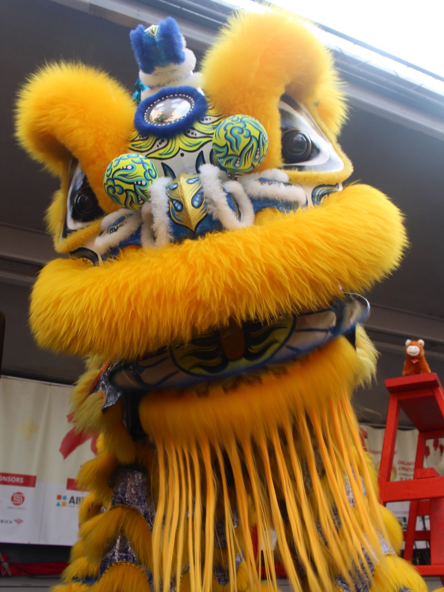 Day 1 of the Lunar New Year Bazaar was a blast! 🧧🐴 From high-flying lion dances to live music, incredible dancers, streets packed with artists, vendors, and food, vinyl set dance breaks, and even video game fun.

✨ The celebration continues TOMORRO