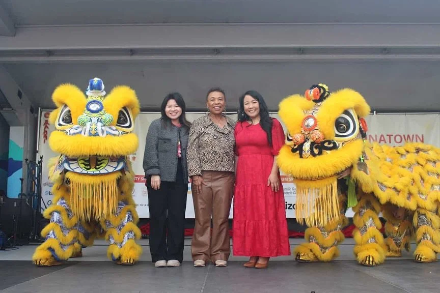 Mayor Barbara Lee joined the Oakland Chinatown Chamber of Commerce in celebrating the 34th Lunar New Year Bazaar, kicking off the festival with an exciting lion dance performance to start the celebration.

With over 20,000 attendees, 175+ performers 