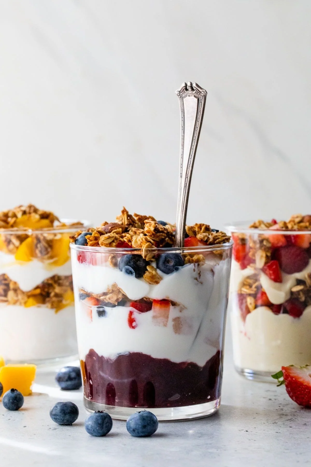 yogurt parfaits/chia pudding