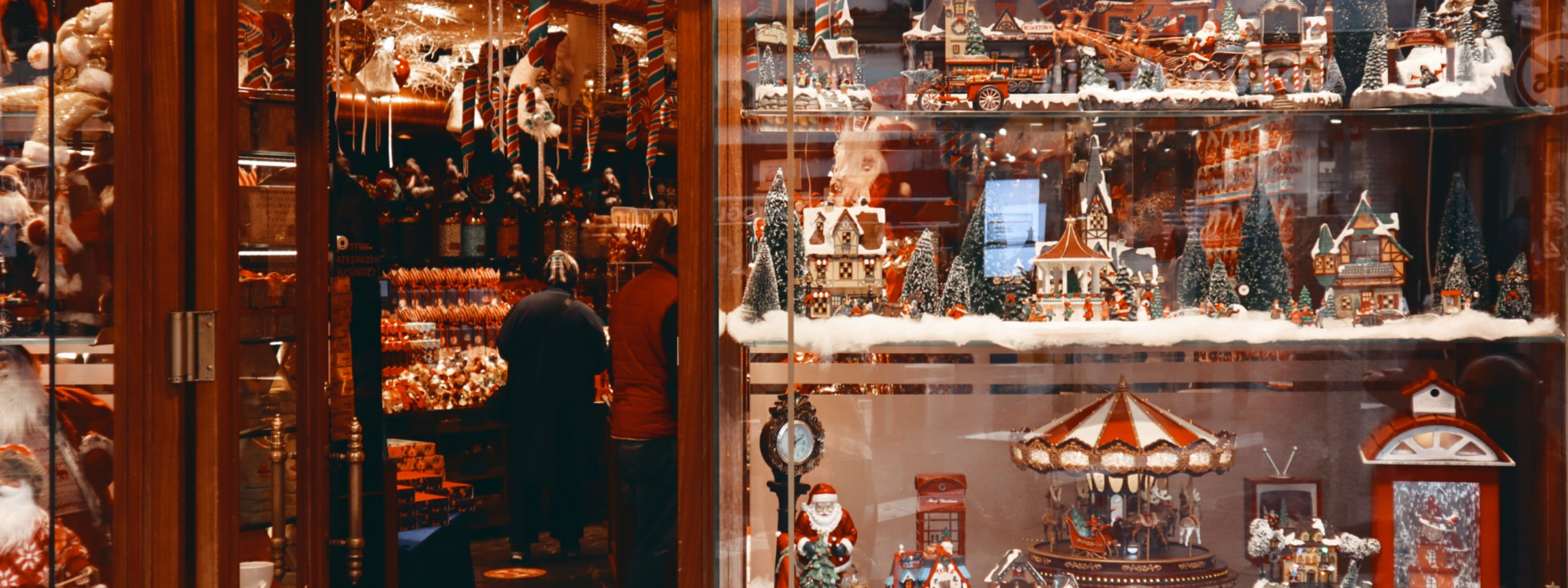 Peak Season, Smarter Systems: Applying NRF 2025 Holiday Trends with Connected Retail Technology