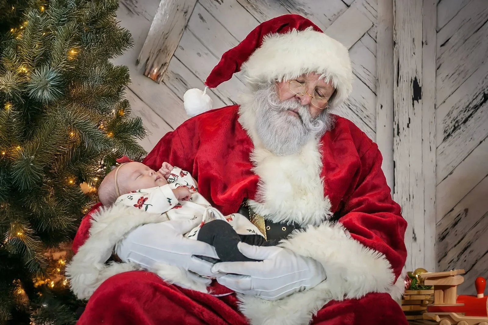 Santa-and-child-napping.jpg