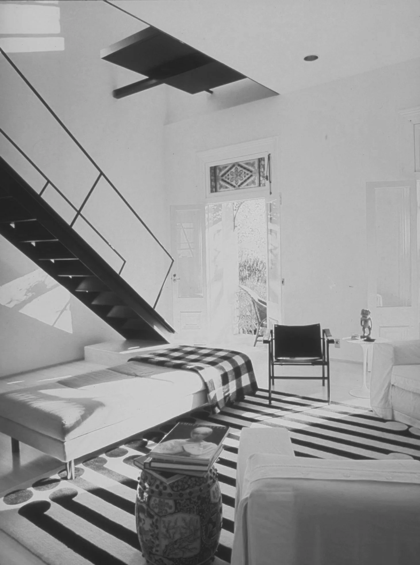 Barrett House II Potts Point 1992 G+V I RAIA Merit Award for Conservation 1992 I RAIA Merit Award for Interior Design 1992 I
