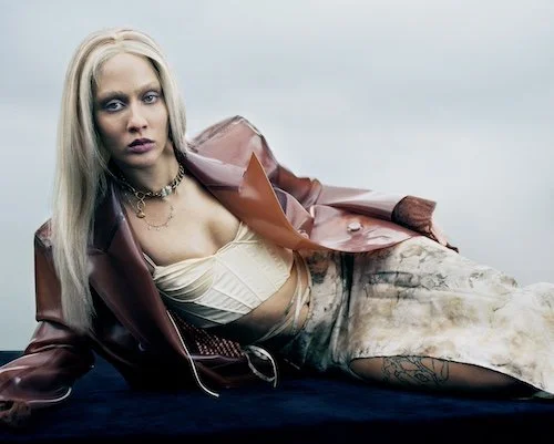 CARLA_LOOK_06_B copie.jpg