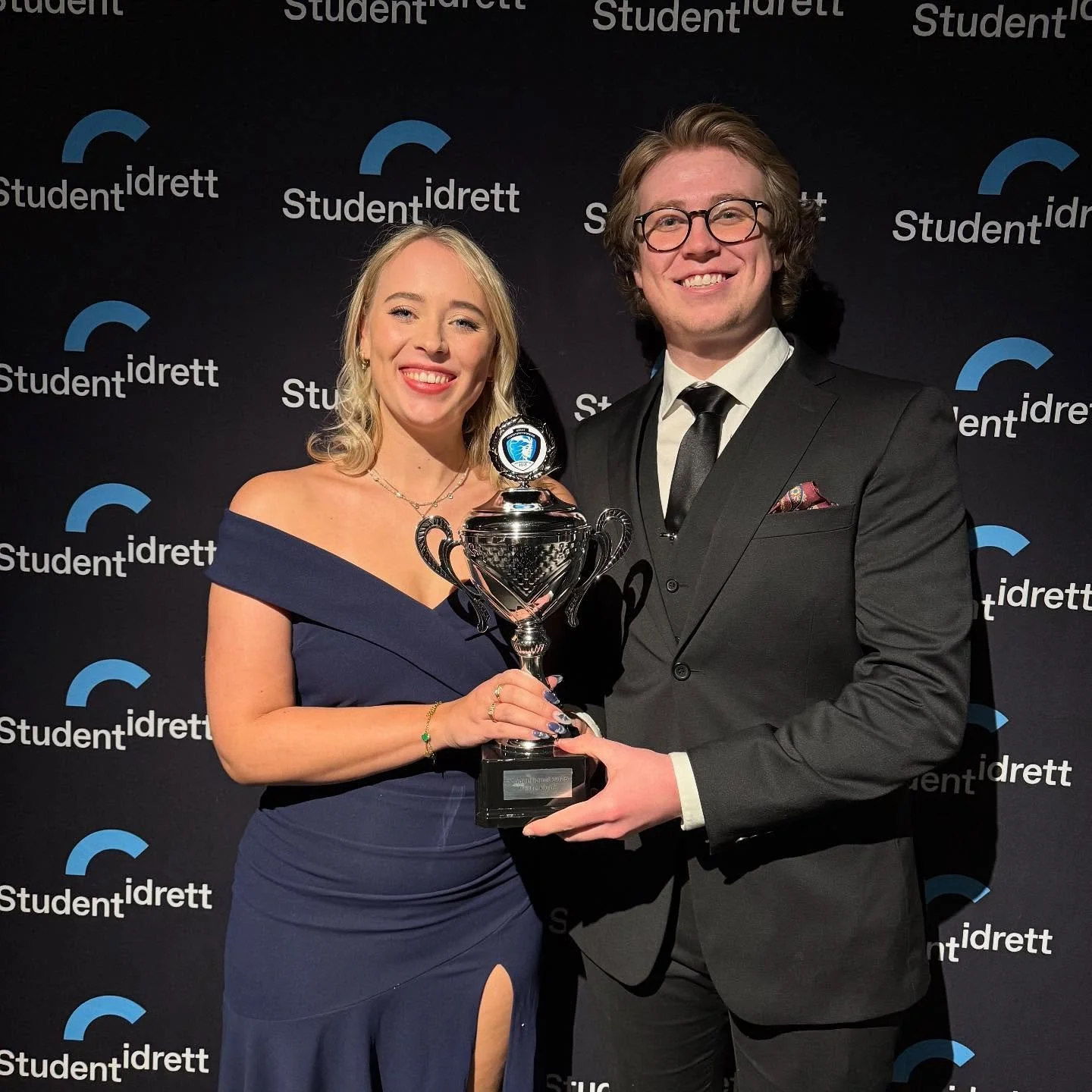 I helgen s&aring; har Amalie (leder) og Torstein (&oslash;konomi) v&aelig;rt p&aring; ledersamlingen til NSI. Vi har f&aring;tt m&oslash;tt s&aring; mange studentidrettslag over hele landet og f&aring;tt v&aelig;rt med p&aring; en utrolig konferanse 