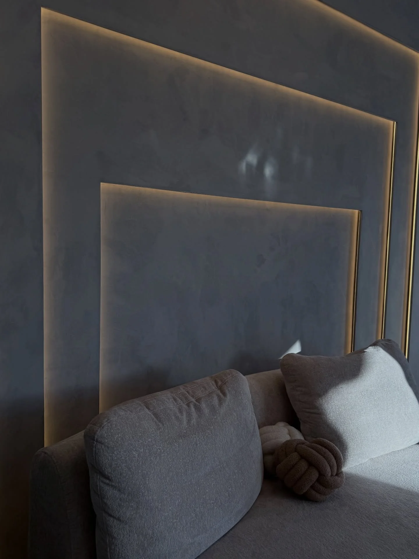 Kleiner Einblick in meine wundersch&ouml;nen Academy-4-W&auml;nde in Hamburg-Winterhude 🥺 Termine folgen bald 😍 Sonst gerne deine Individuelle 1:1 Schulun einfach &uuml;ber die Website buchen