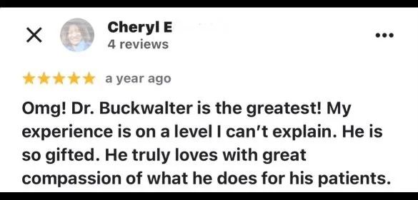 Five-star patient review, describing positive experience with the doctor's care and professionalism in the treatment of varicose veins.