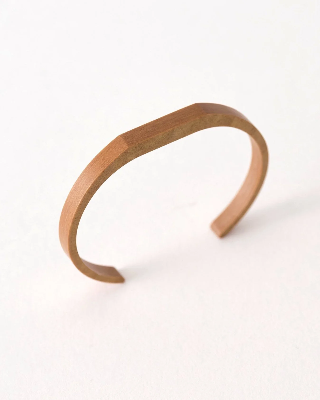 sustainable_bracelet_00.jpg