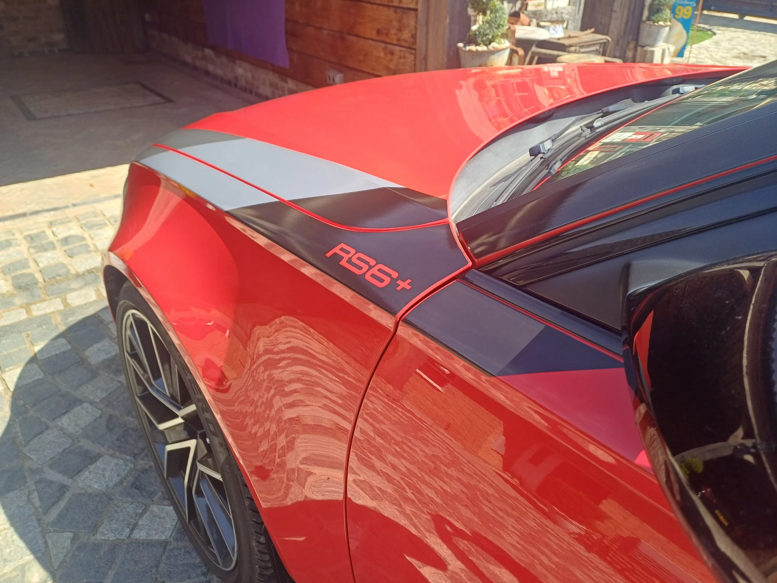 audi-rs6-plus-sticker.jpg