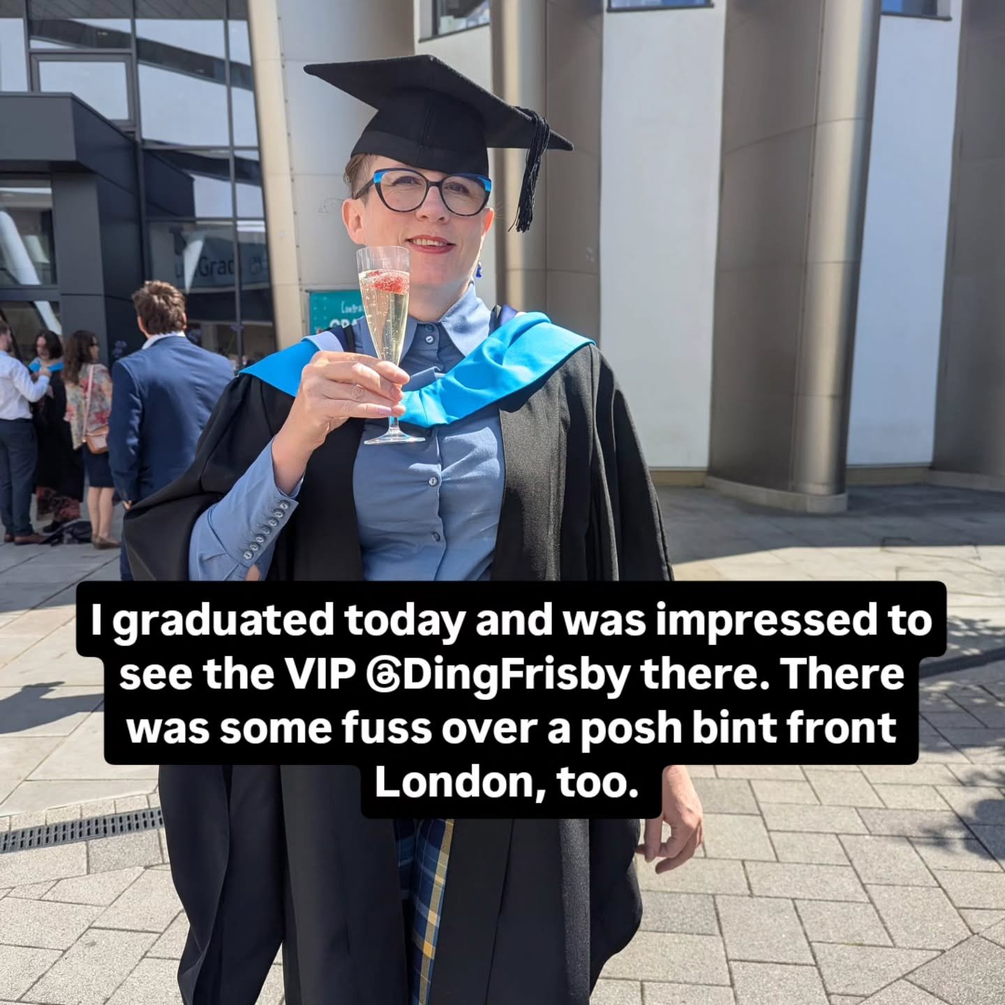 I graduated today with a first class honours in Contemporary art and Illustration. There was the VIP @ding_theking_frisby there!
There was also some fuss about a posh bird from London.
#graduation